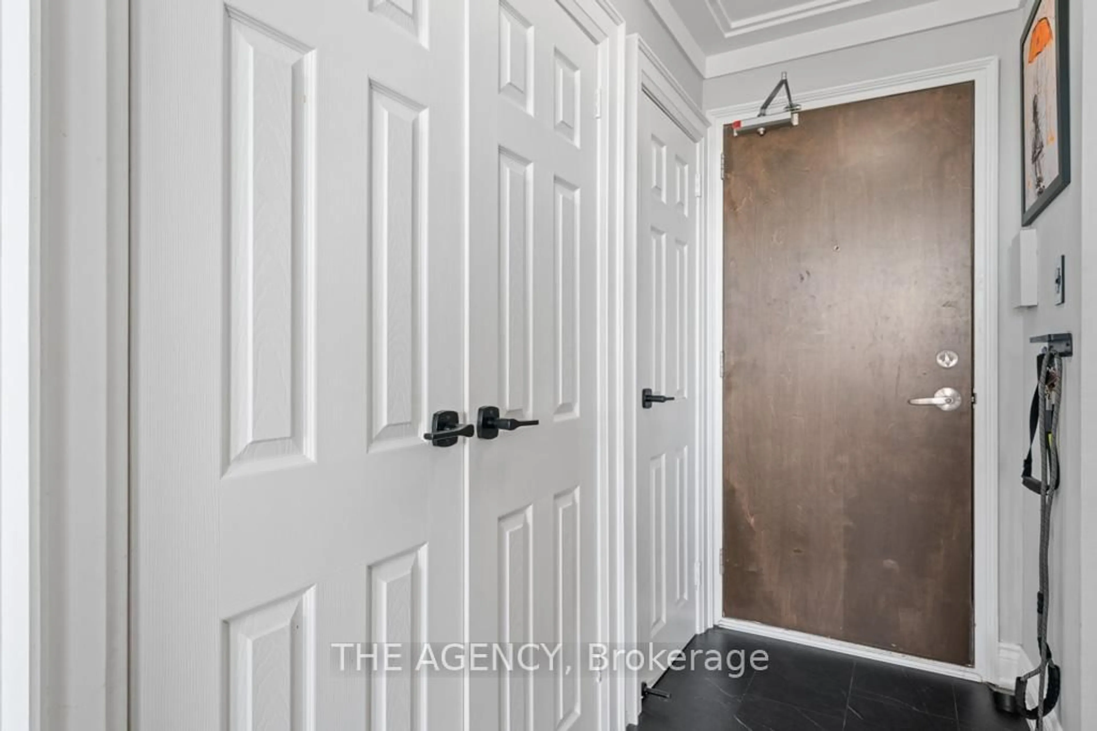 Indoor entryway for 5949 Yonge St #1207, Toronto Ontario M2M 3V8