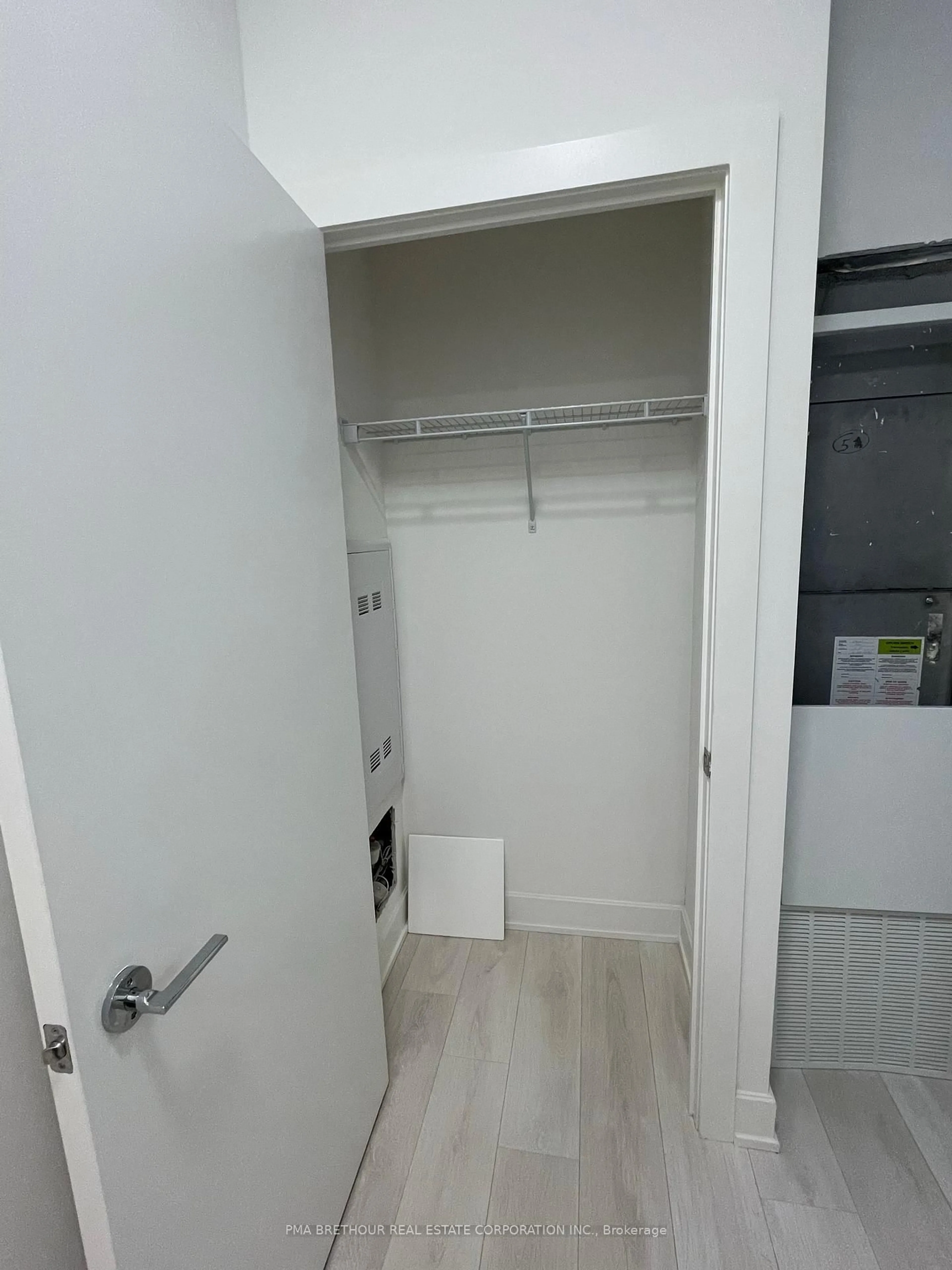 Storage room or clothes room or walk-in closet for 15 Mercer St #1001, Toronto Ontario M5V 0T8