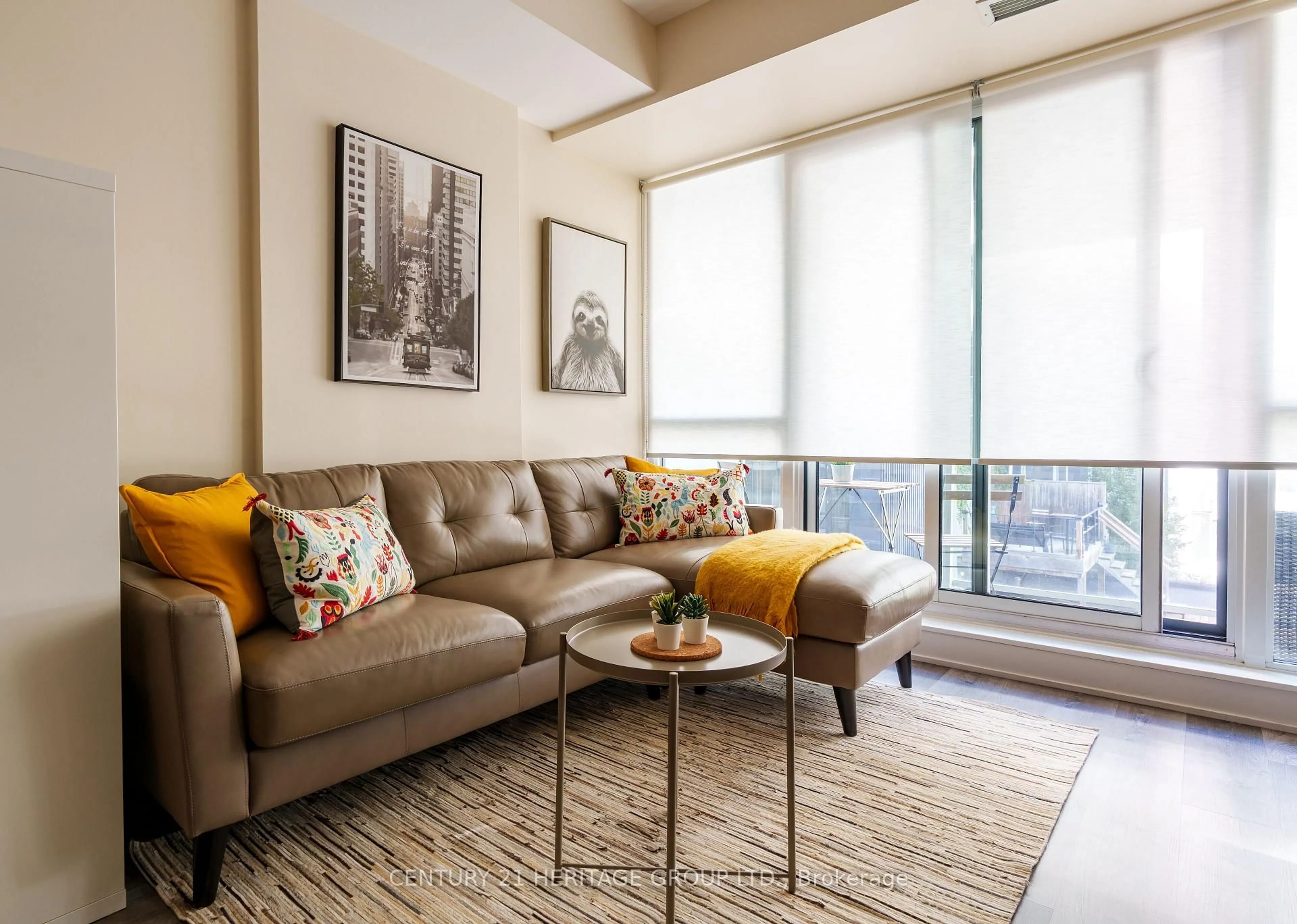 Living room with furniture, unknown for 508 Wellington St #408, Toronto Ontario M5V 0K8