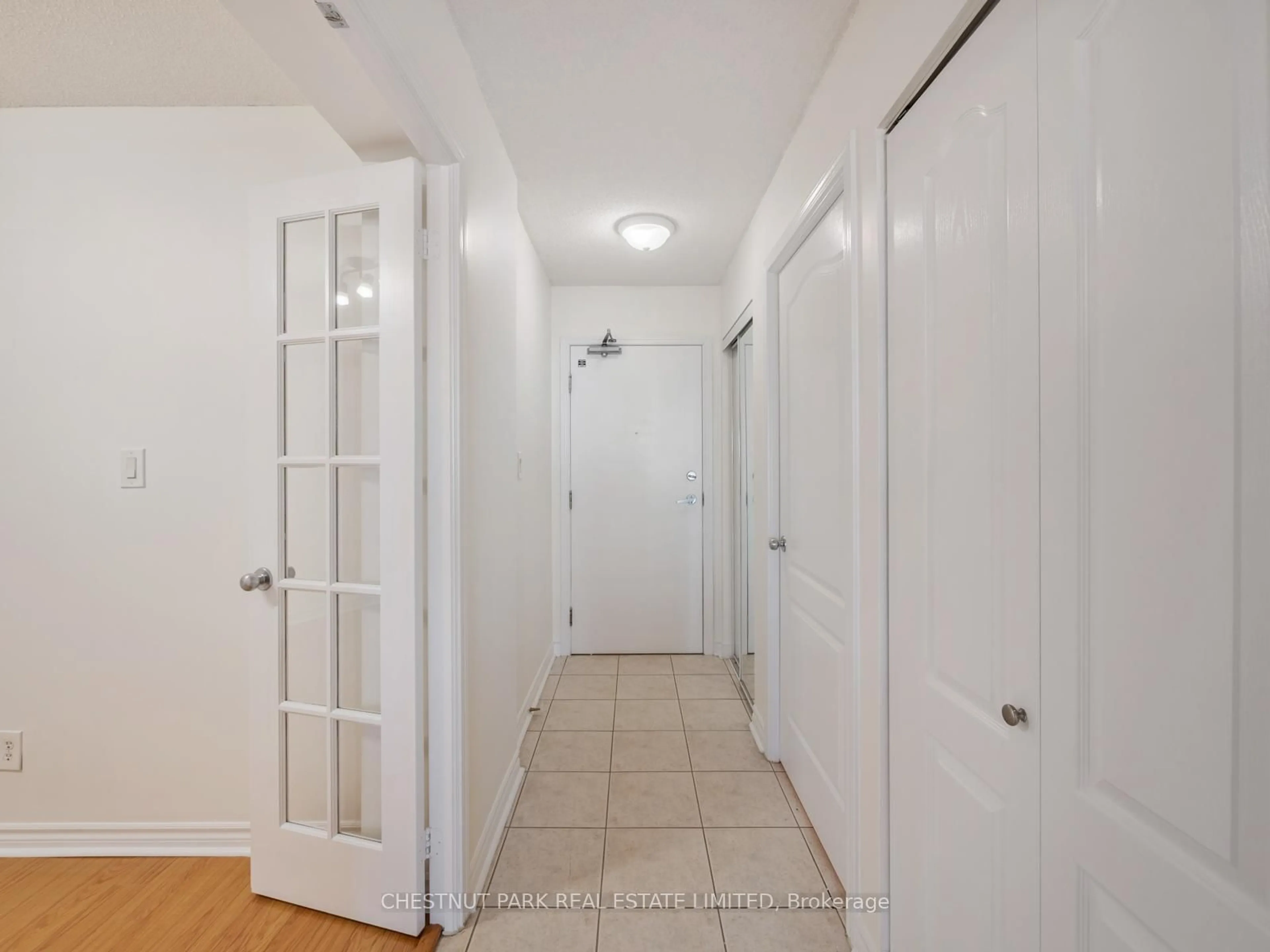 Indoor entryway for 1 Rean Dr #2503, Toronto Ontario M2K 3C1