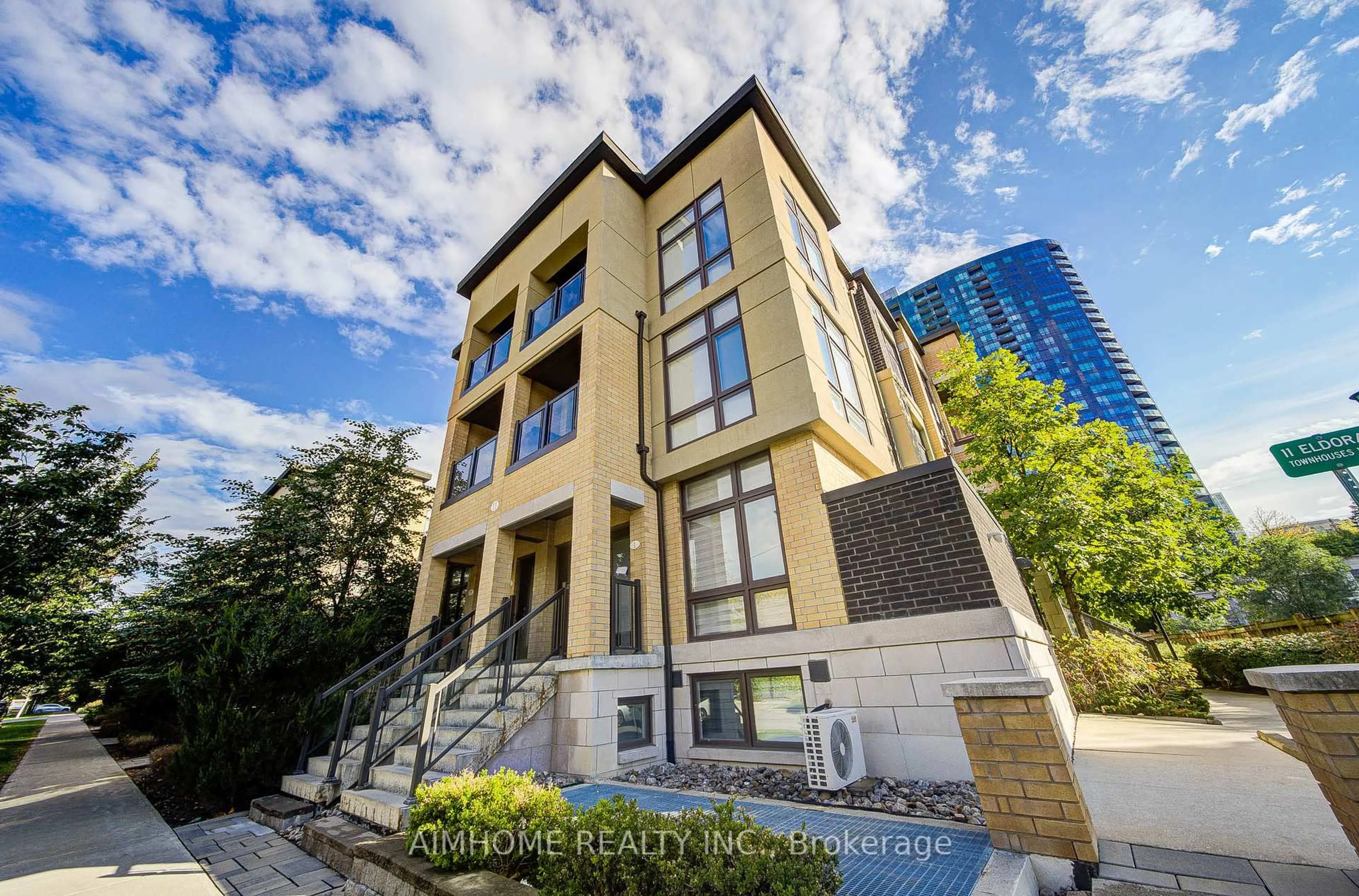 Unknown for 11 Eldora Ave #6, Toronto Ontario M2M 1R3