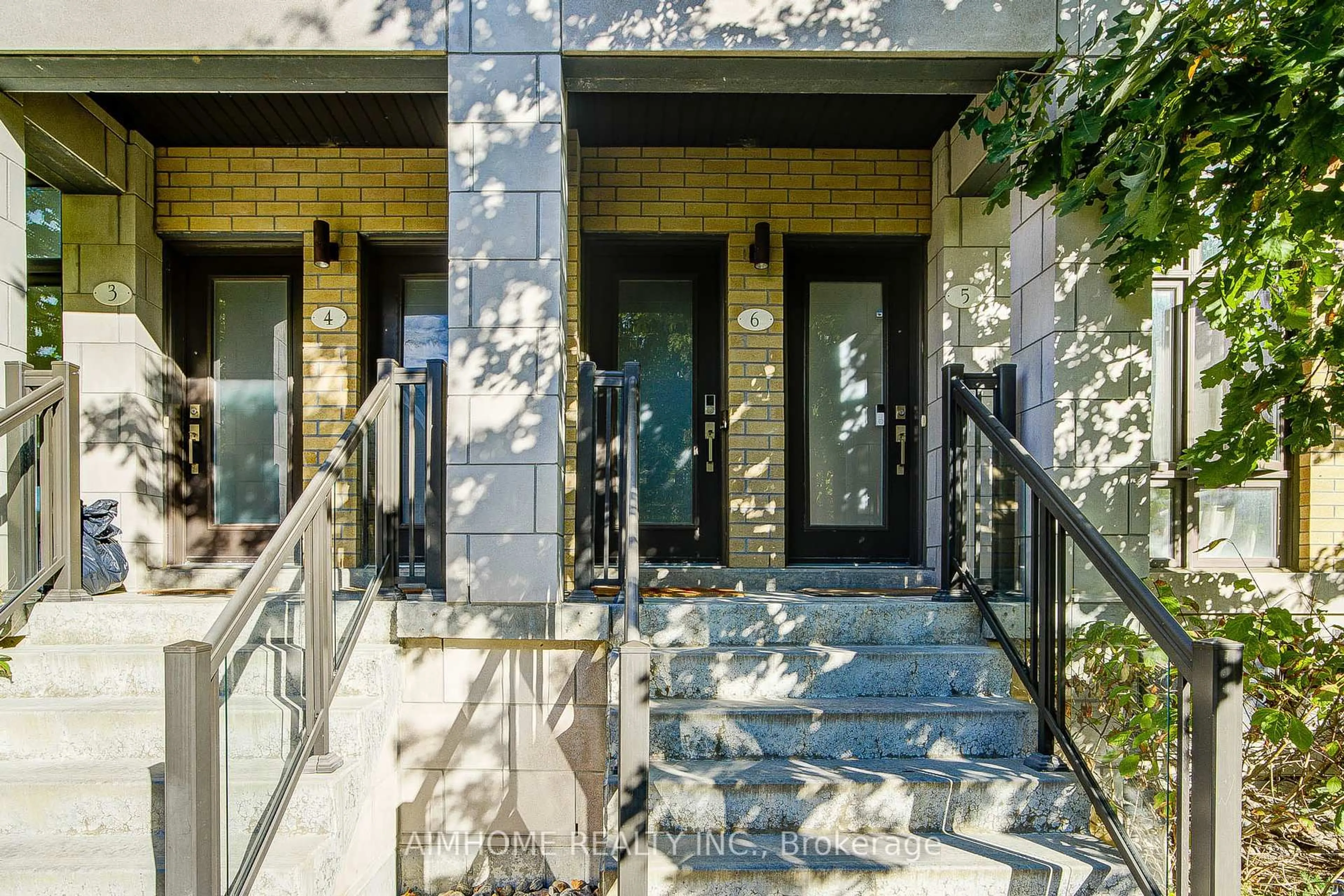 Unknown for 11 Eldora Ave #6, Toronto Ontario M2M 1R3