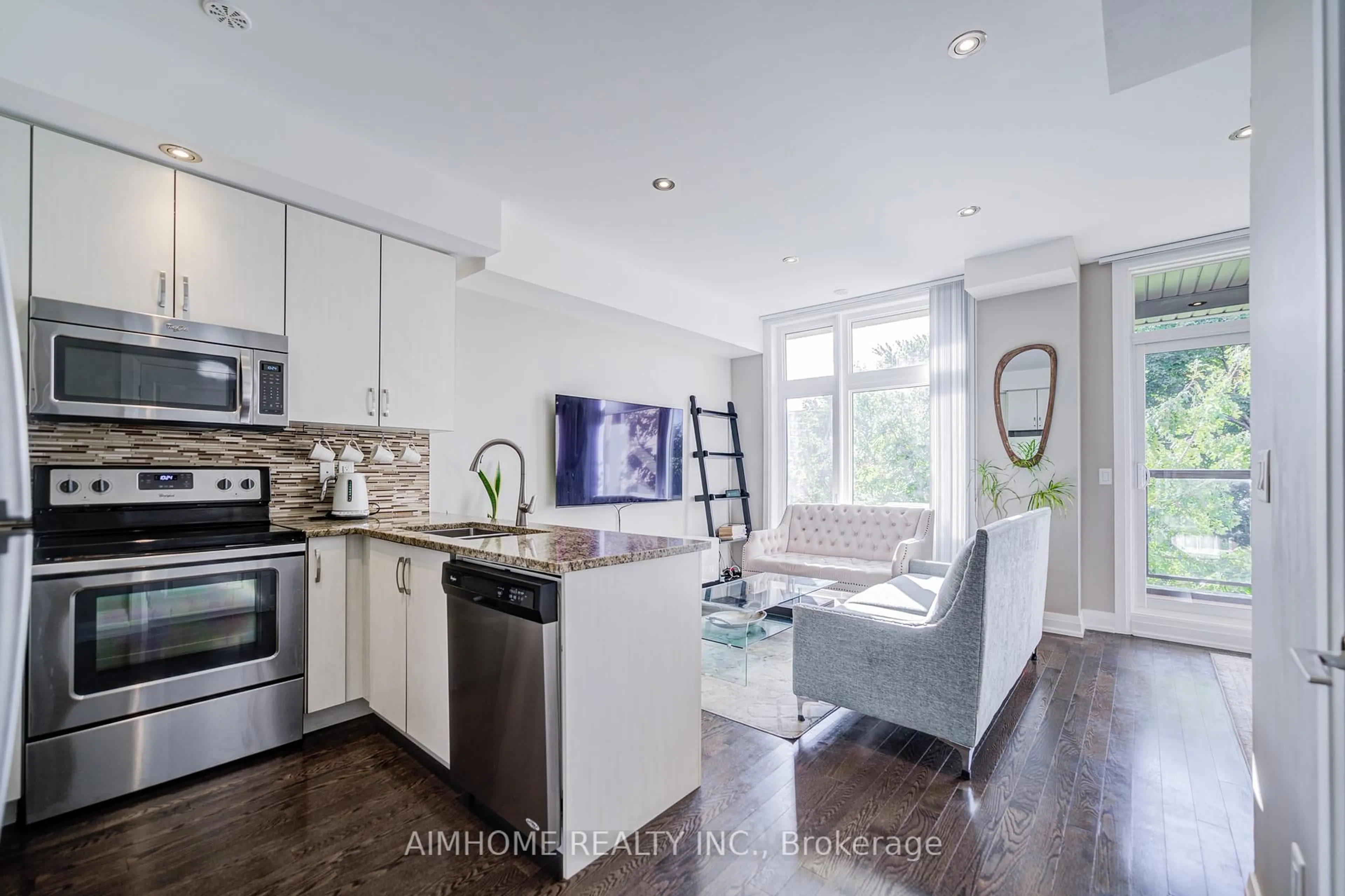Open concept kitchen, unknown for 11 Eldora Ave #6, Toronto Ontario M2M 1R3