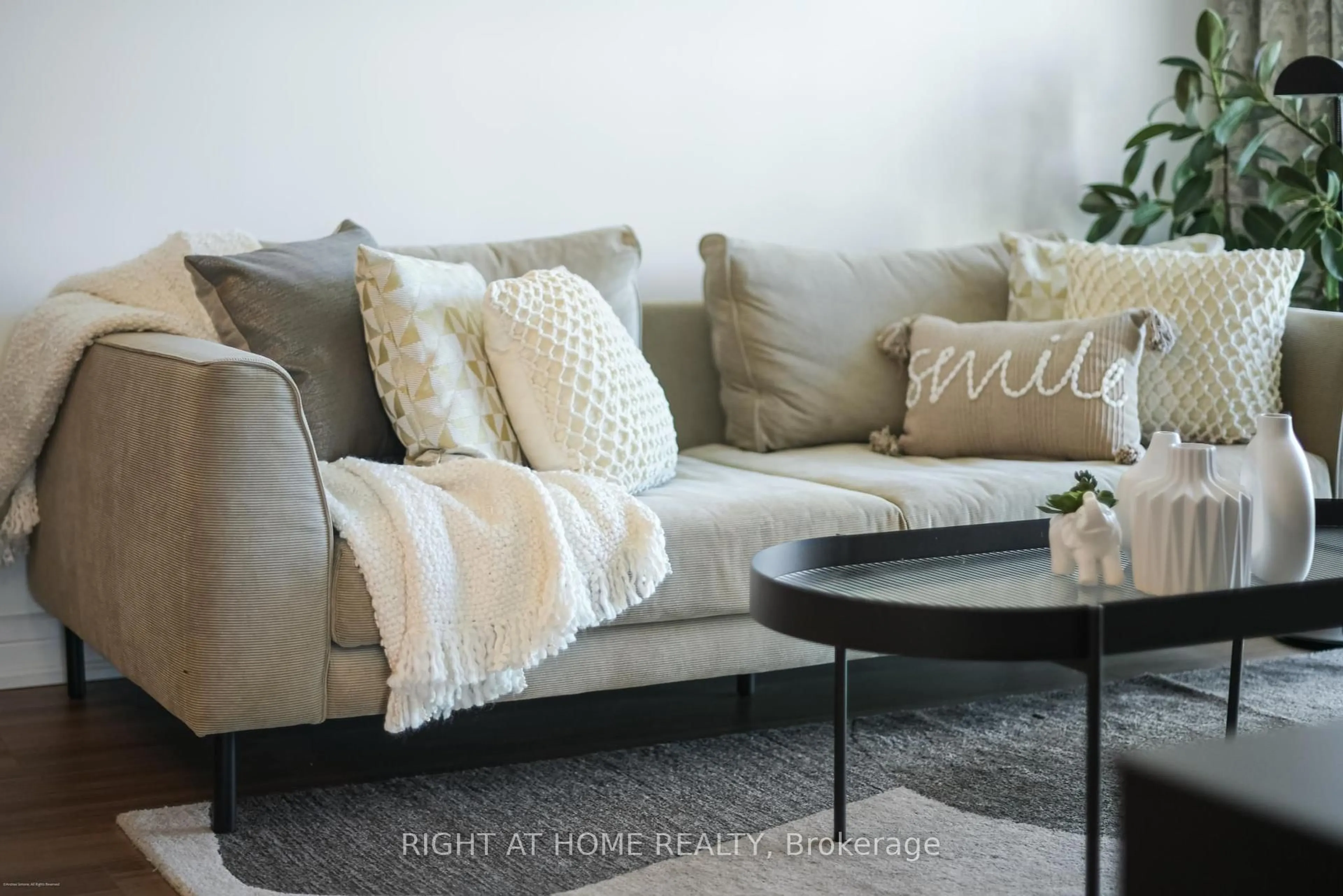 Living room with furniture, unknown for 16 Harrison Garden Blvd #Lph02, Toronto Ontario M2N 7J6