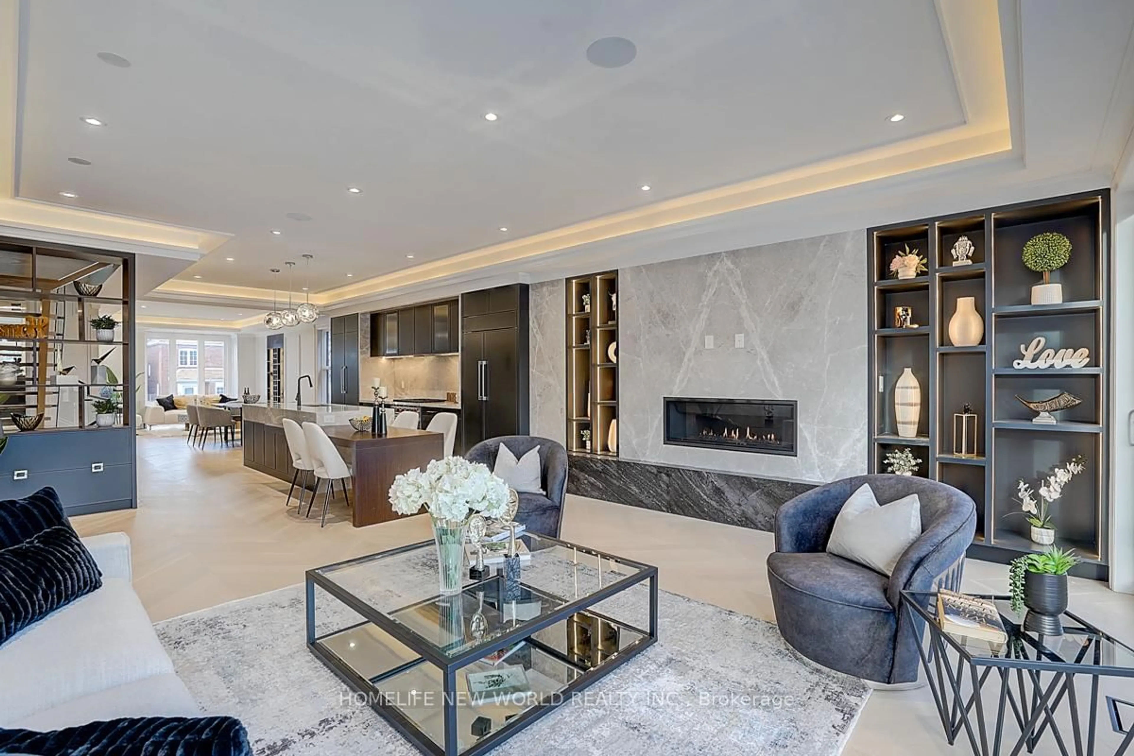 Living room with furniture, ceramic/tile floor for 625 Soudan Ave, Toronto Ontario M4S 1X7