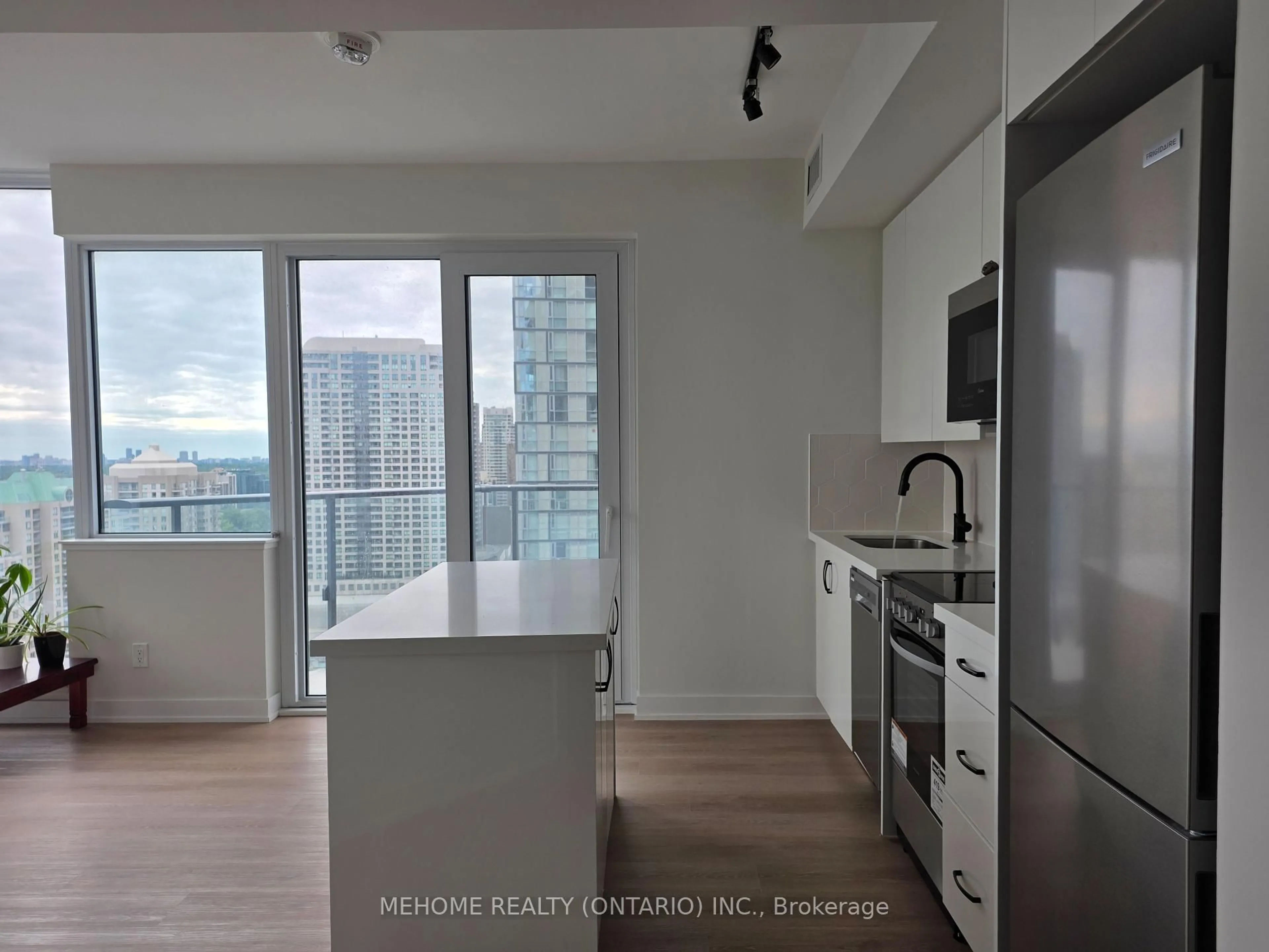 Standard kitchen, unknown for 15 Ellerslie Ave #2302, Toronto Ontario M2N 0L7