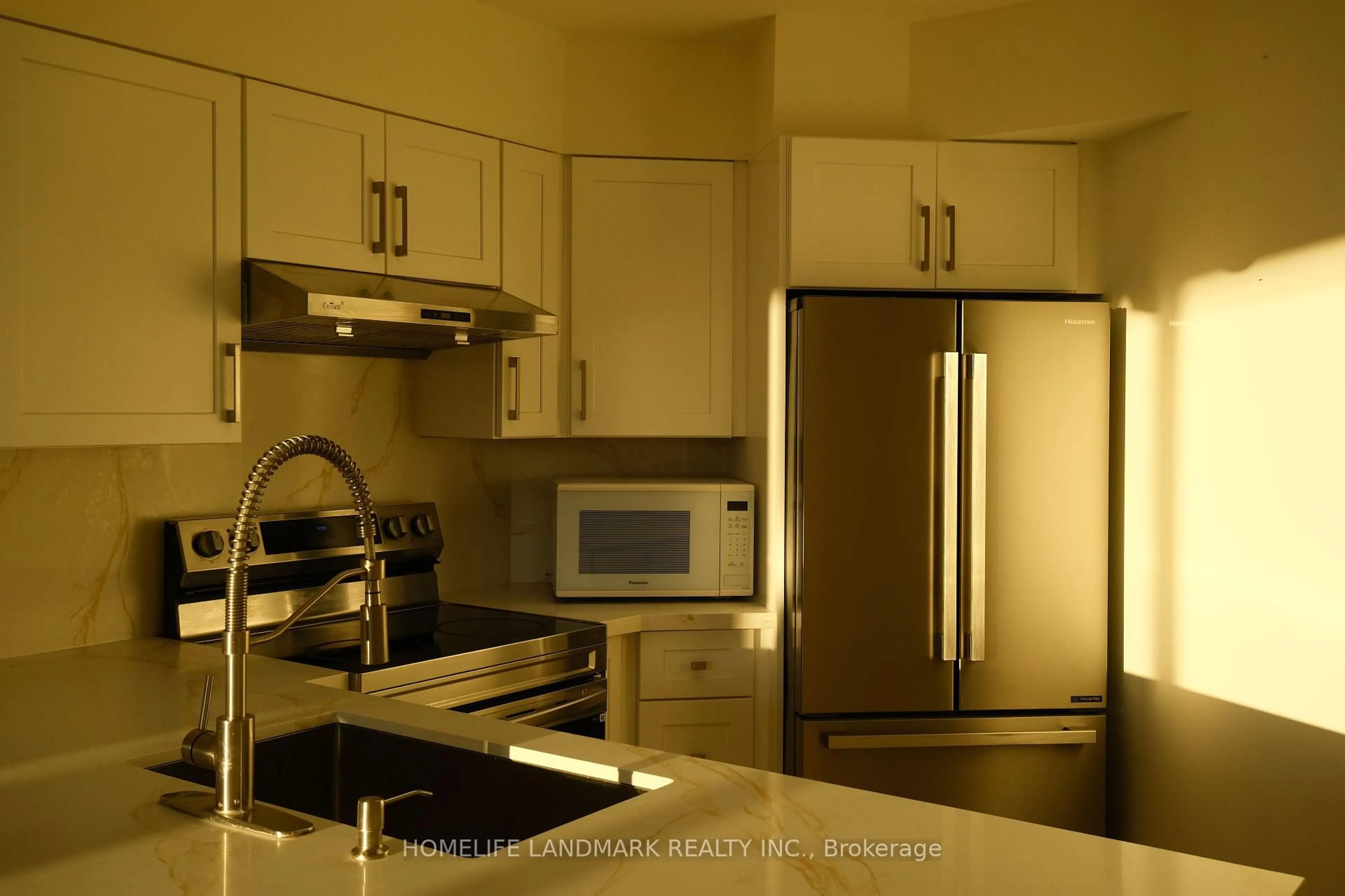 Standard kitchen, unknown for 750 Bay St #2205, Toronto Ontario M5G 1N6