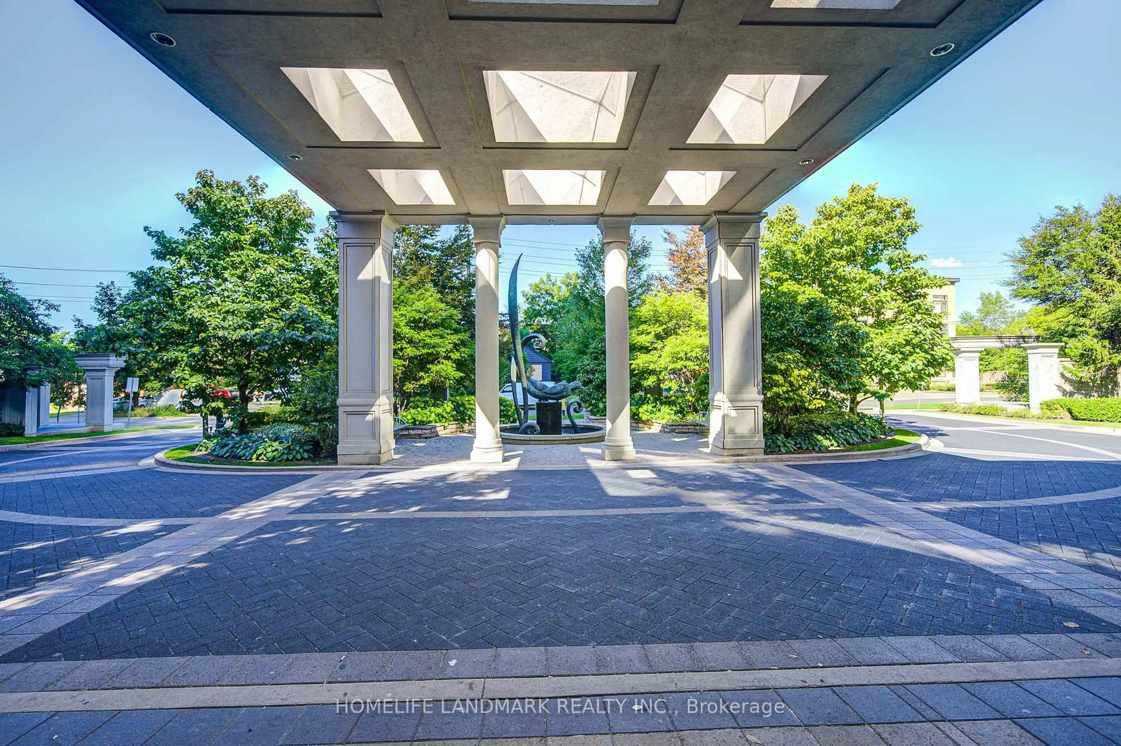Indoor foyer for 15 Greenview Ave #1011, Toronto Ontario M2M 4M7