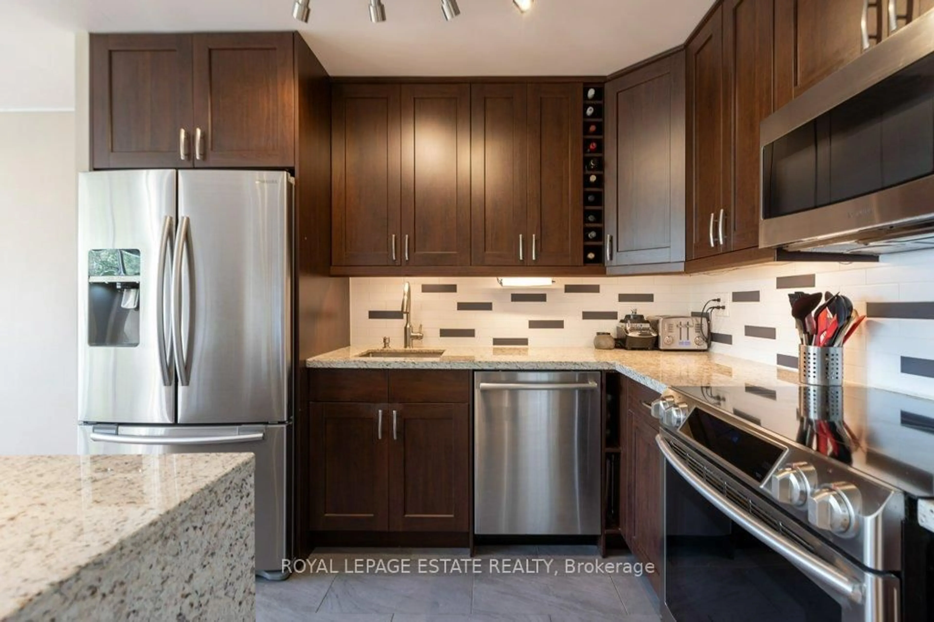 Contemporary kitchen, ceramic/tile floor for 160 The Donway #305, Toronto Ontario M3C 2G1