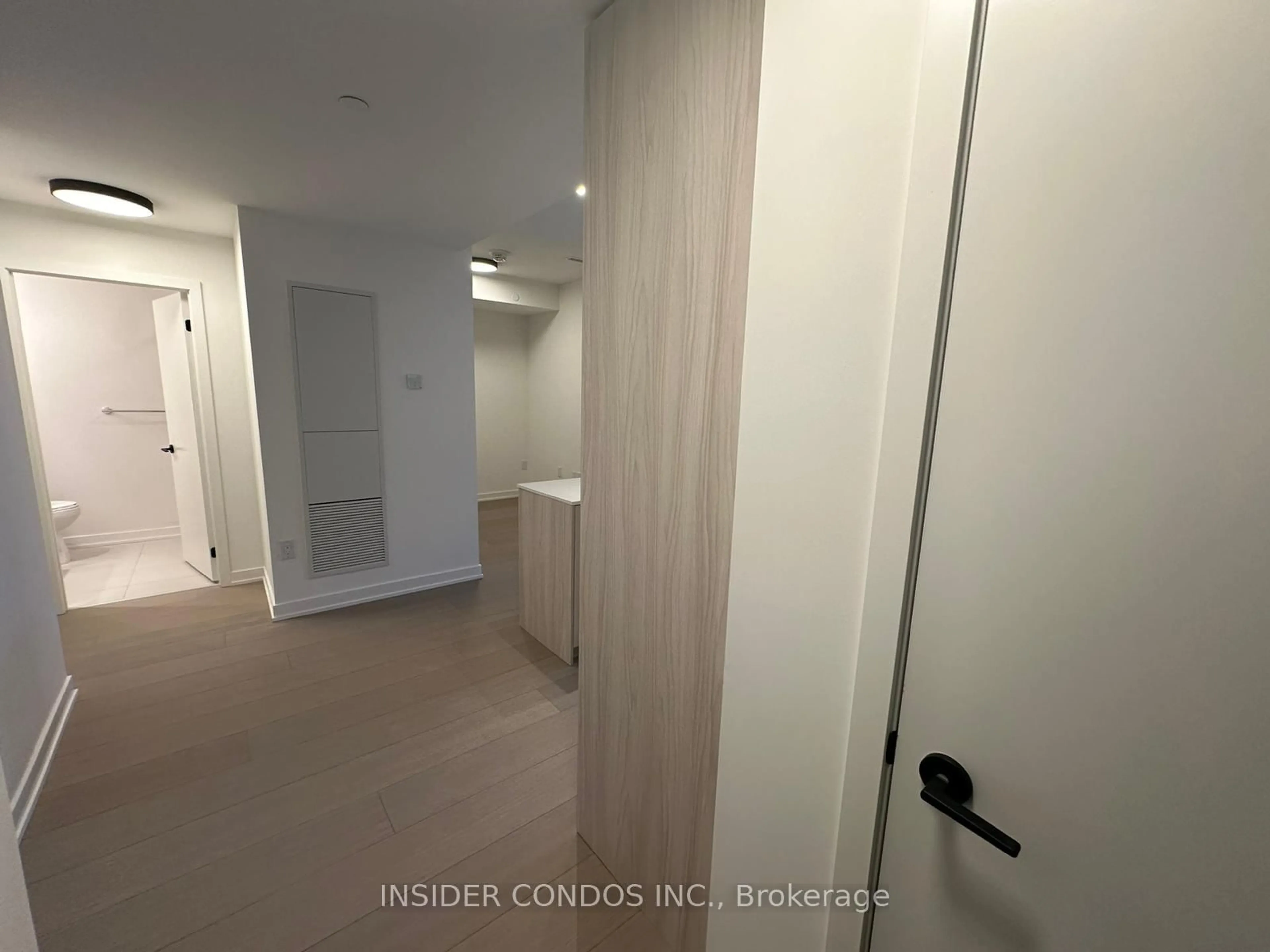 Unknown for 123 Portland St, Toronto Ontario M5V 2N4