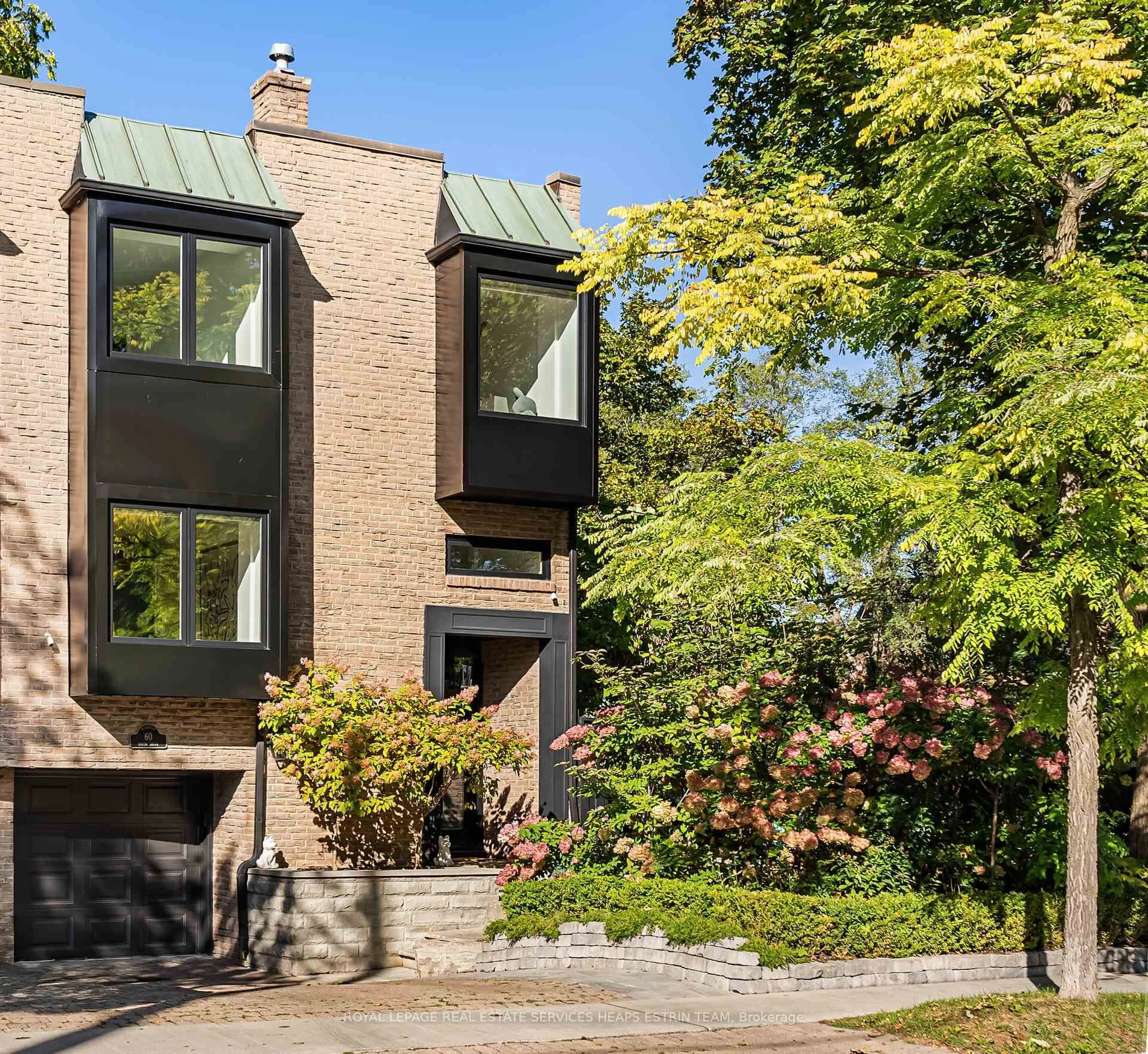 Home with brick exterior material, street for 60 South Dr, Toronto Ontario M4W 1R1