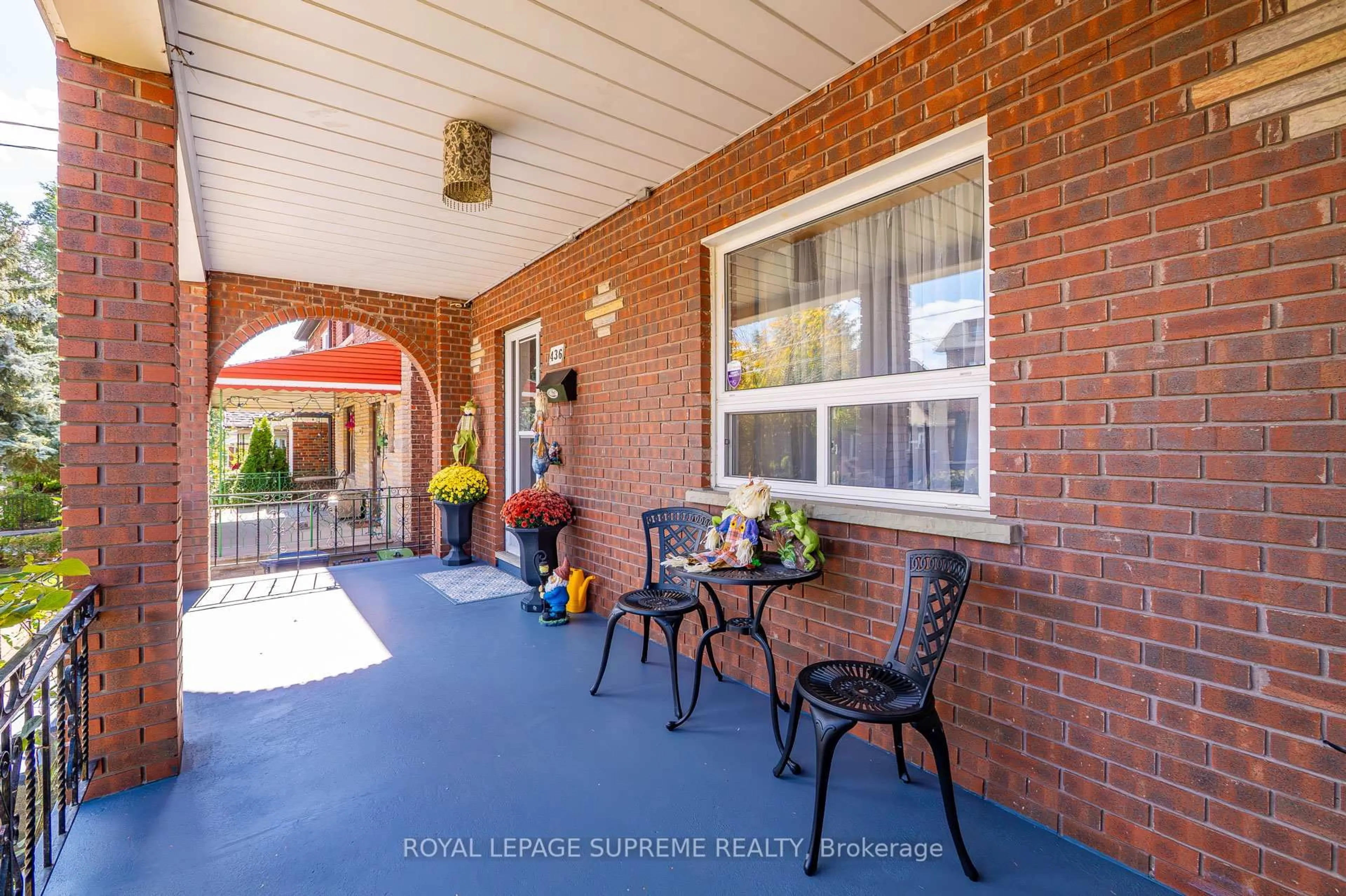 Patio, street for 436 Glenholme Ave, Toronto Ontario M6E 3E7
