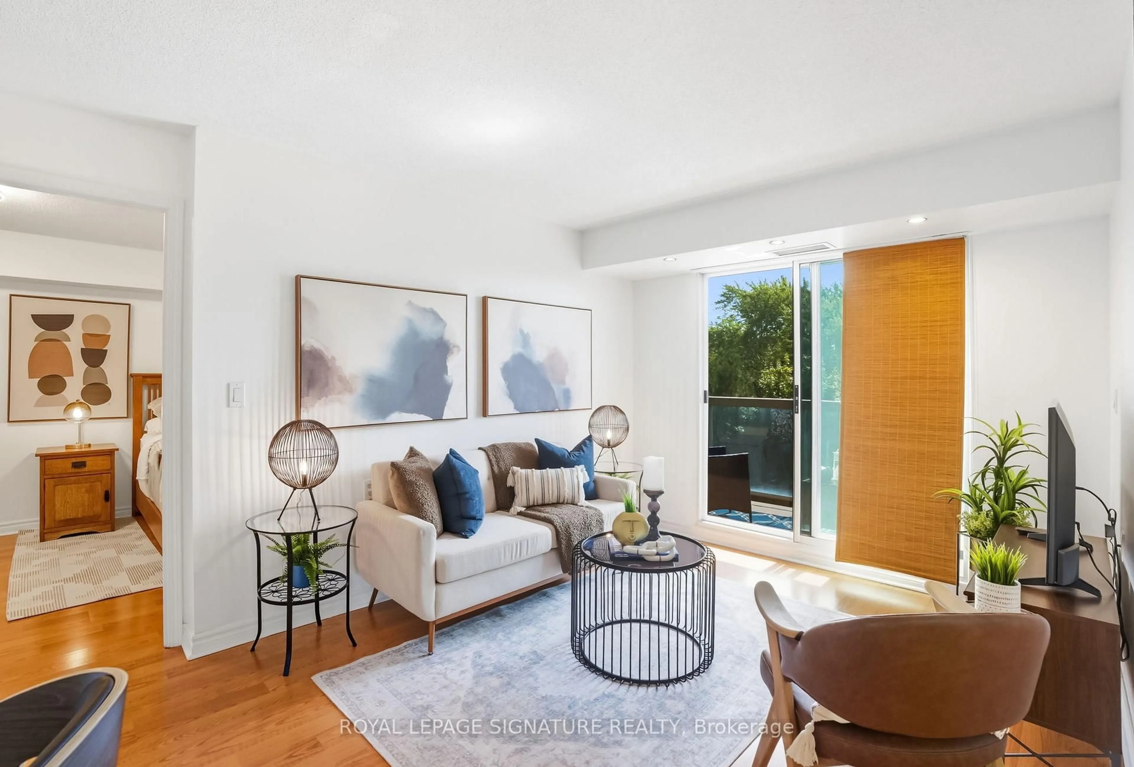 Living room with furniture, unknown for 935 Sheppard Ave #402, Toronto Ontario M3H 2T7