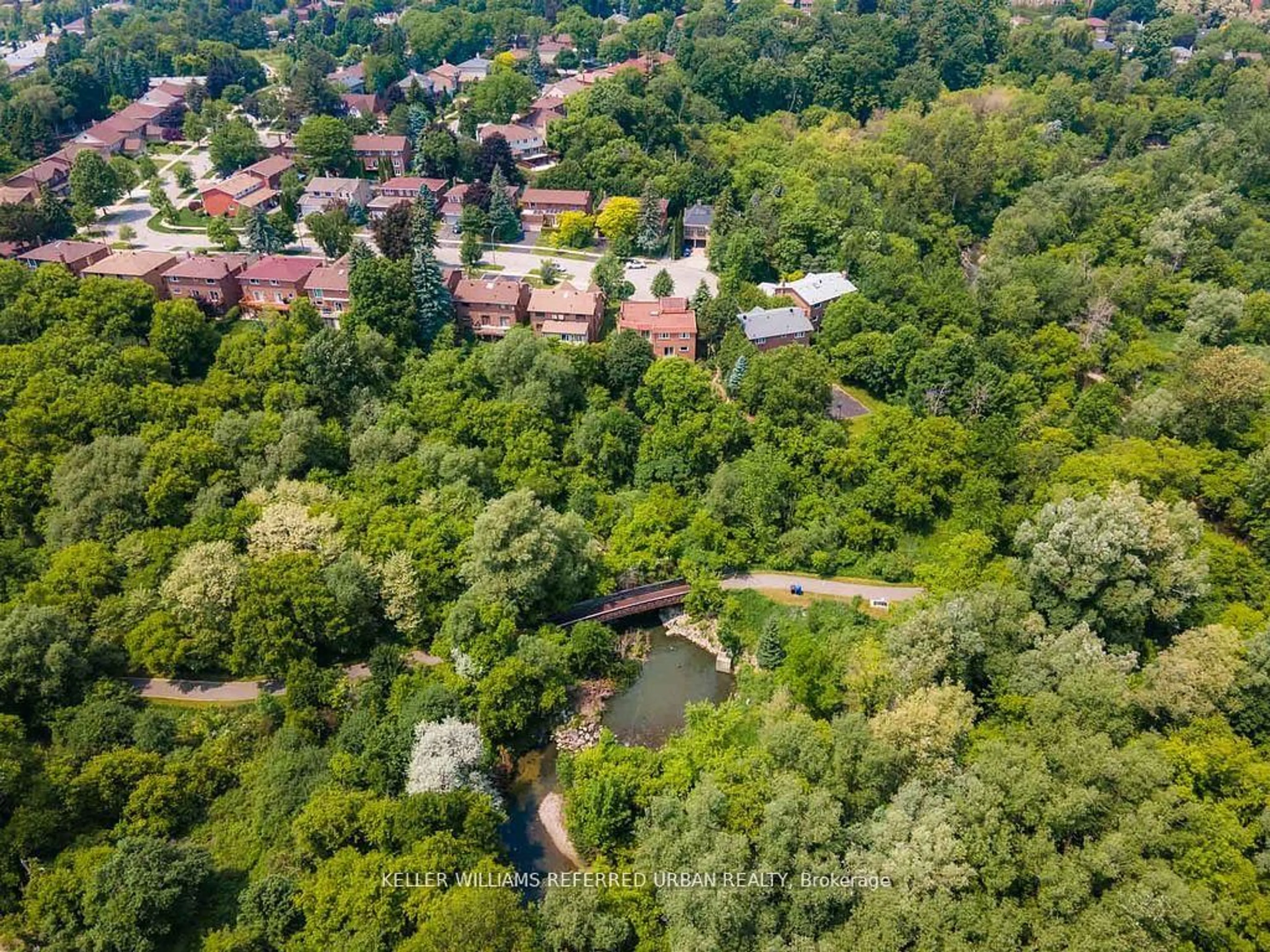 A pic from outside/outdoor area/front of a property/back of a property/a pic from drone, unknown for 4 Saddletree Dr, Toronto Ontario M2H 3L3