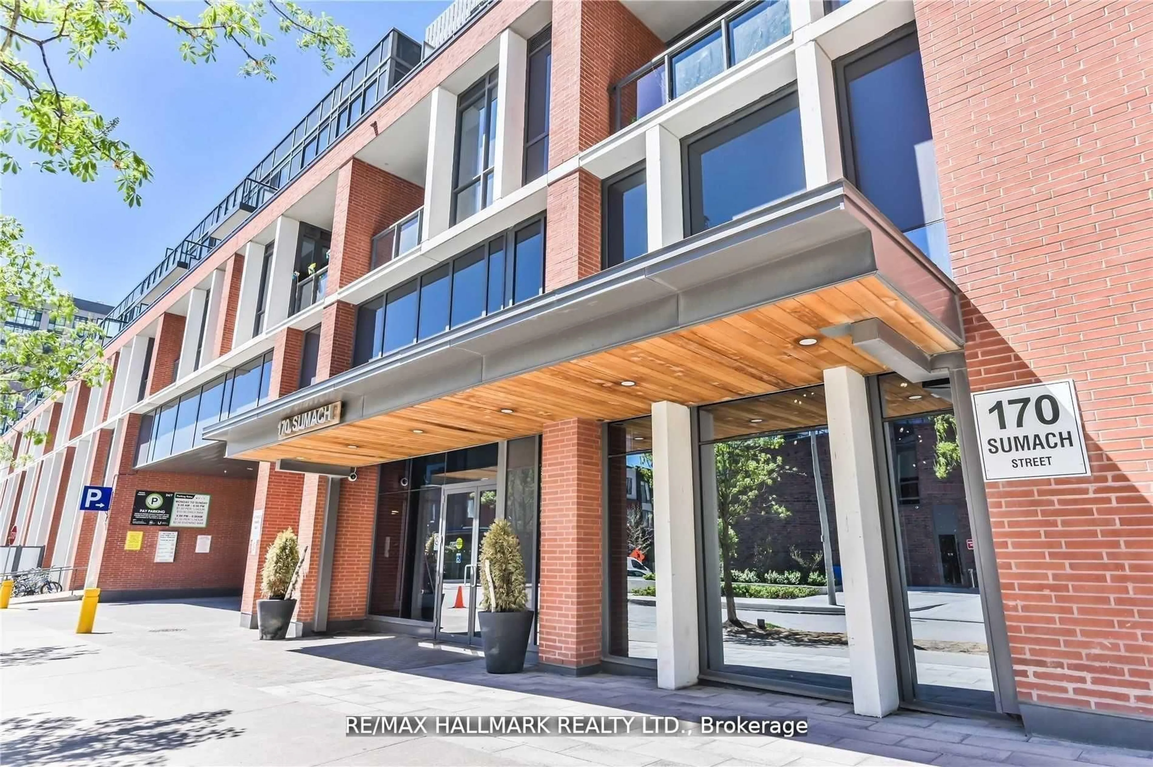 Indoor foyer for 170 Sumach St #2201, Toronto Ontario M5A 3K2