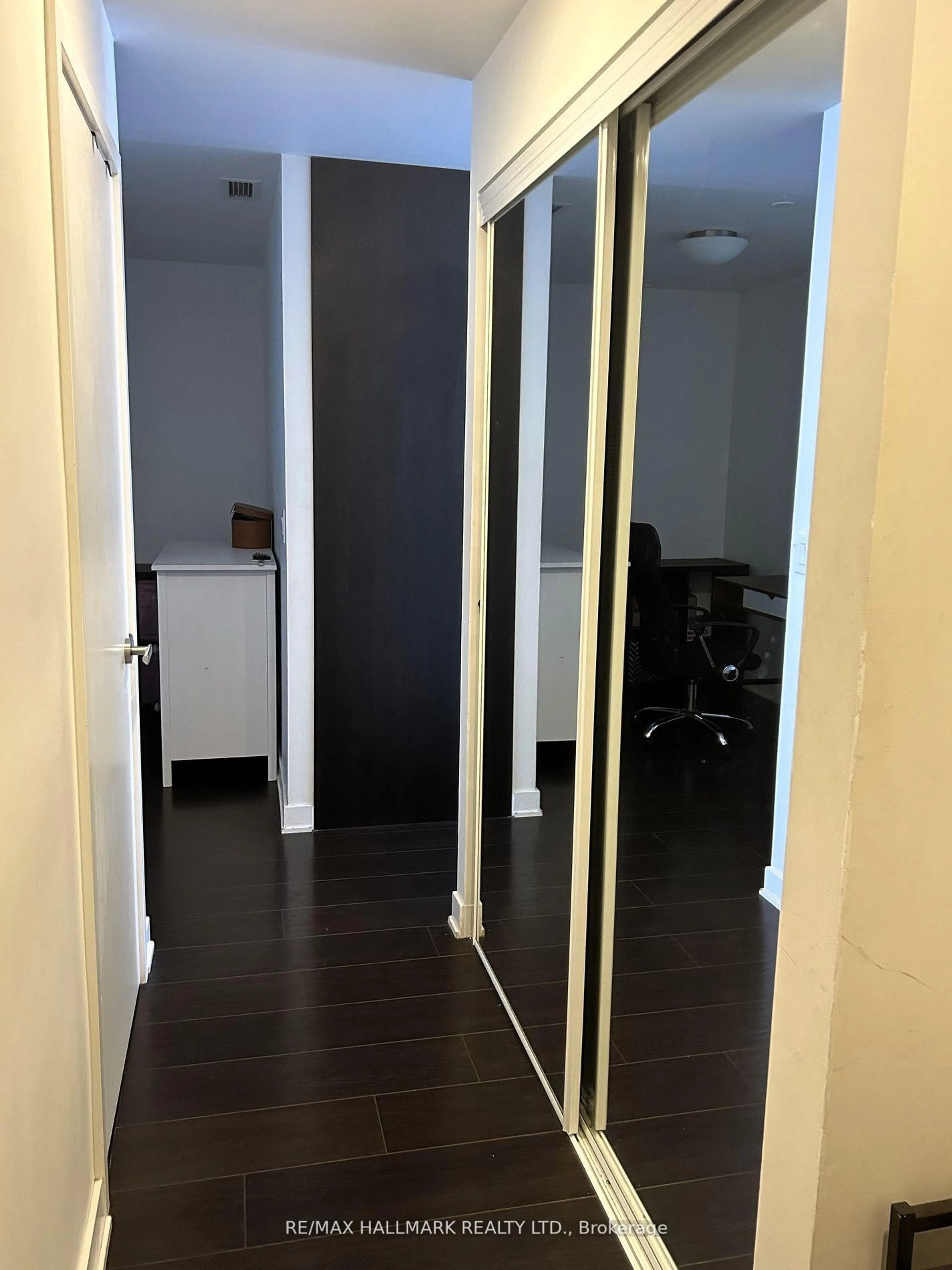 Unknown for 170 Sumach St #2201, Toronto Ontario M5A 3K2