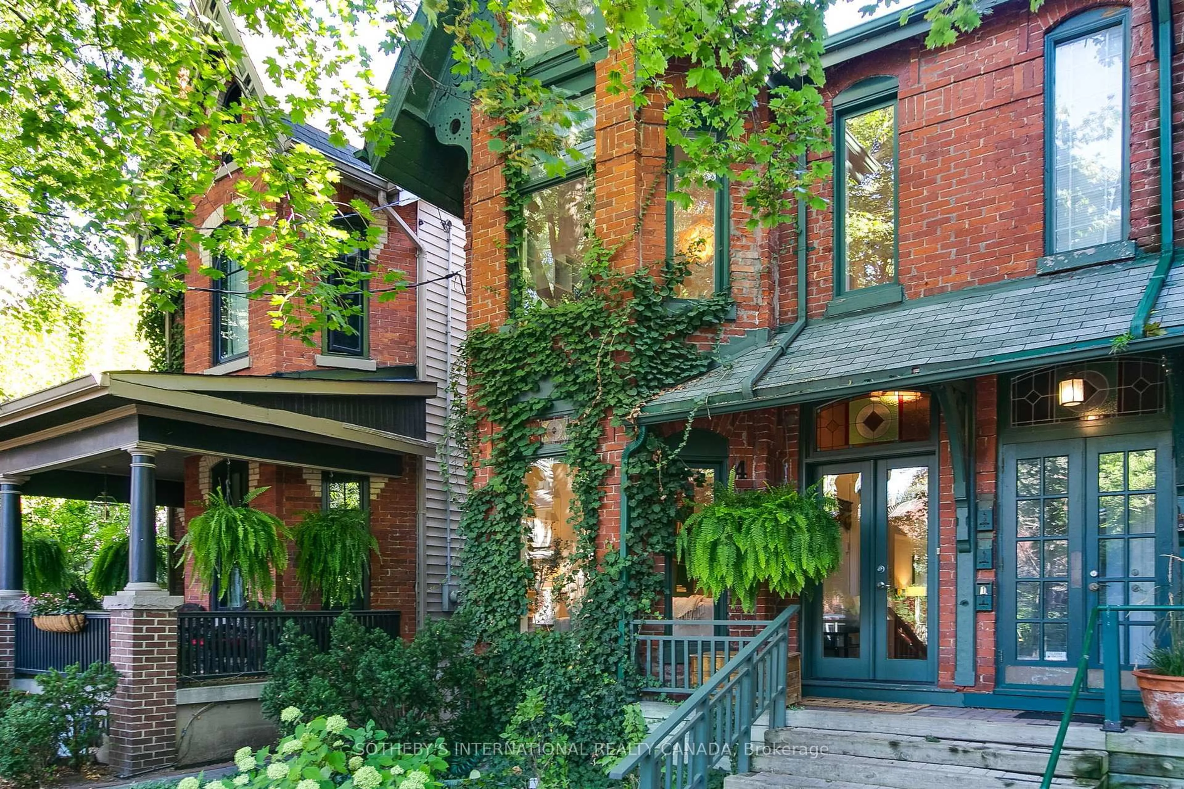 Home with brick exterior material, street for 435 Ontario St, Toronto Ontario M5A 2V9