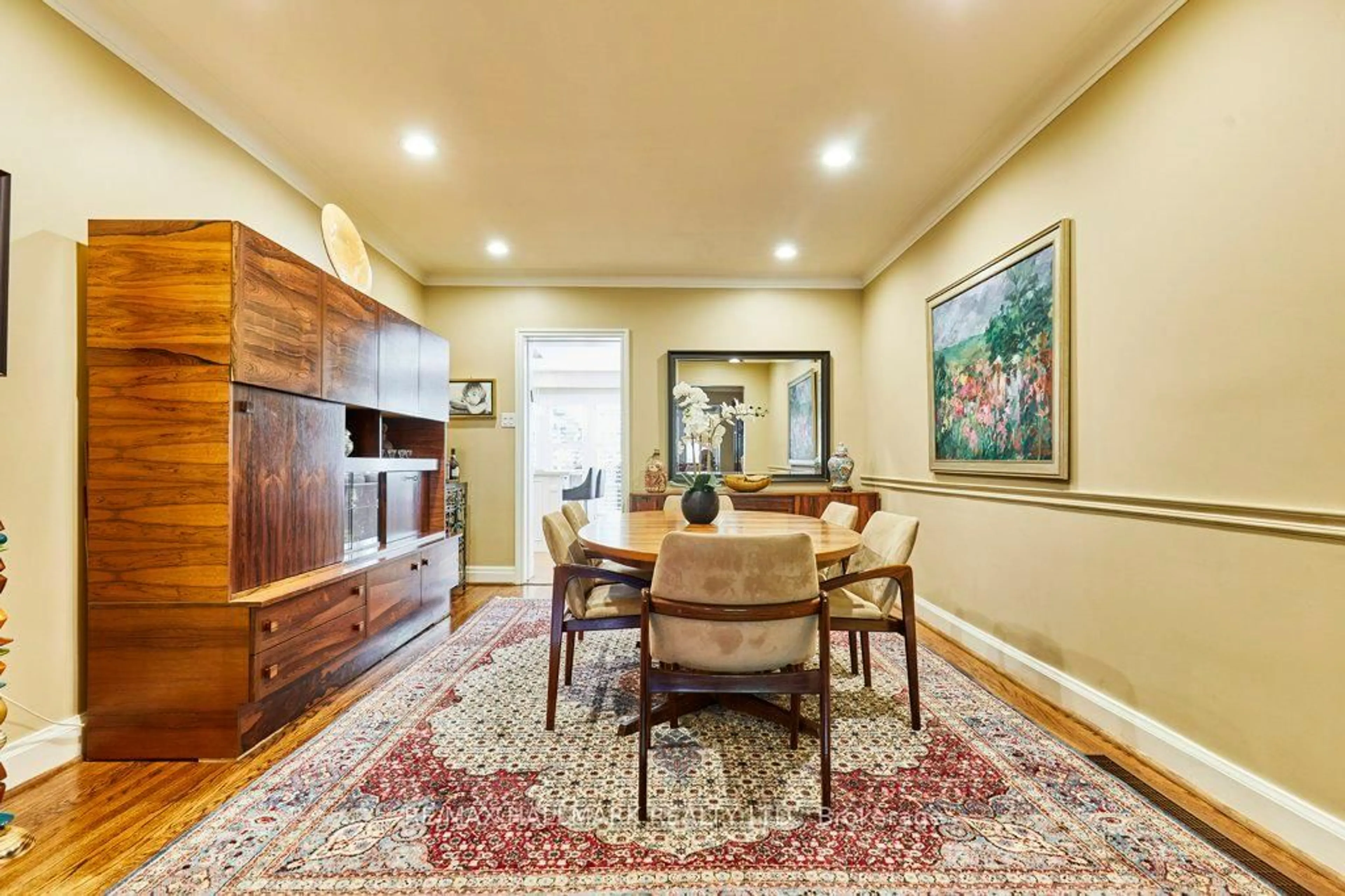 Dining room, unknown for 106 Kimbark Blvd, Toronto Ontario M5N 2Y2