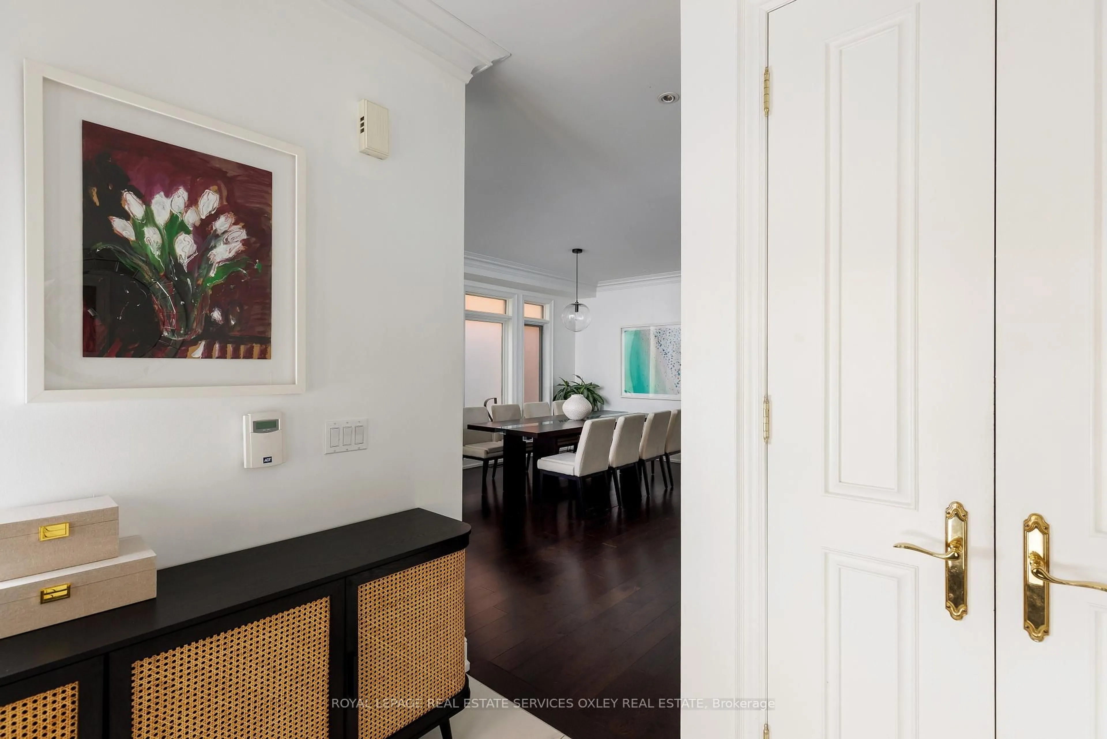 Indoor entryway for 46 Mathersfield Dr, Toronto Ontario M4W 3W5