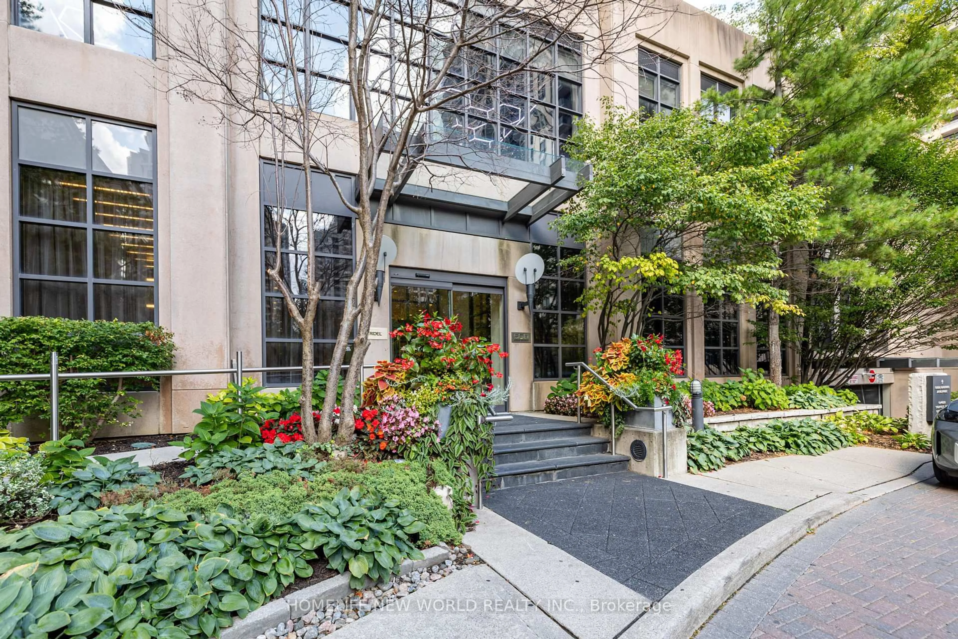 Unknown for 500 Doris Ave #323, Toronto Ontario M2N 0C1