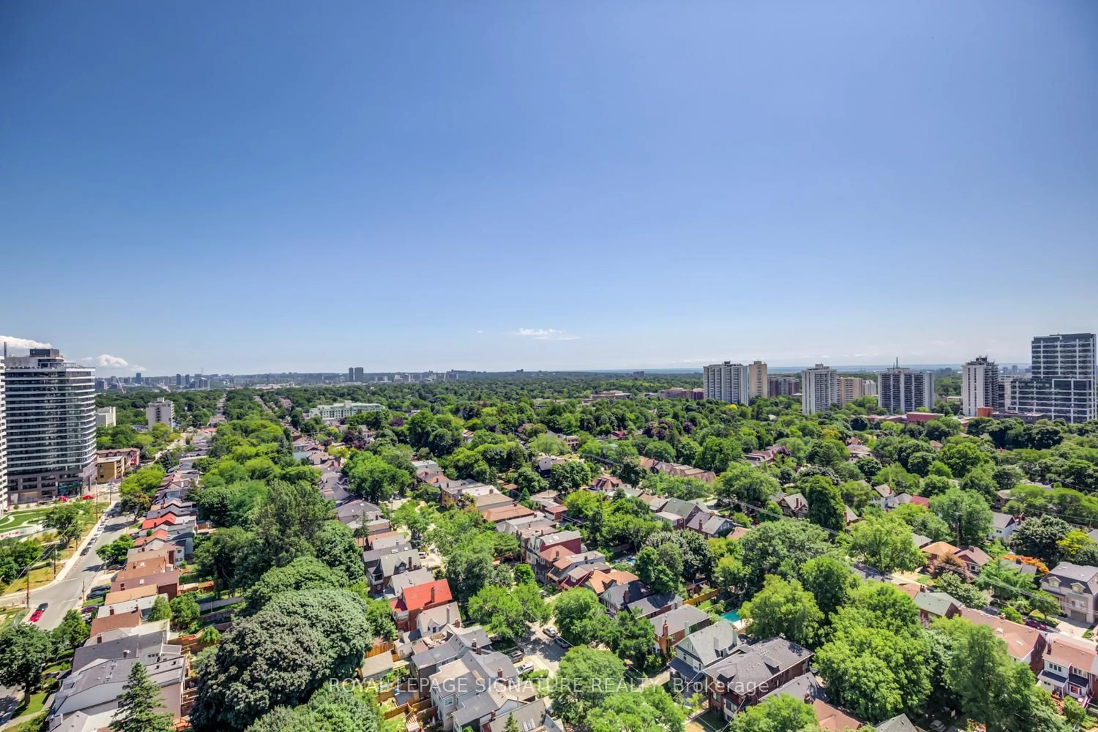 A pic from outside/outdoor area/front of a property/back of a property/a pic from drone, city buildings view from balcony for 5 Soudan Ave #2604, Toronto Ontario M4S 1V5