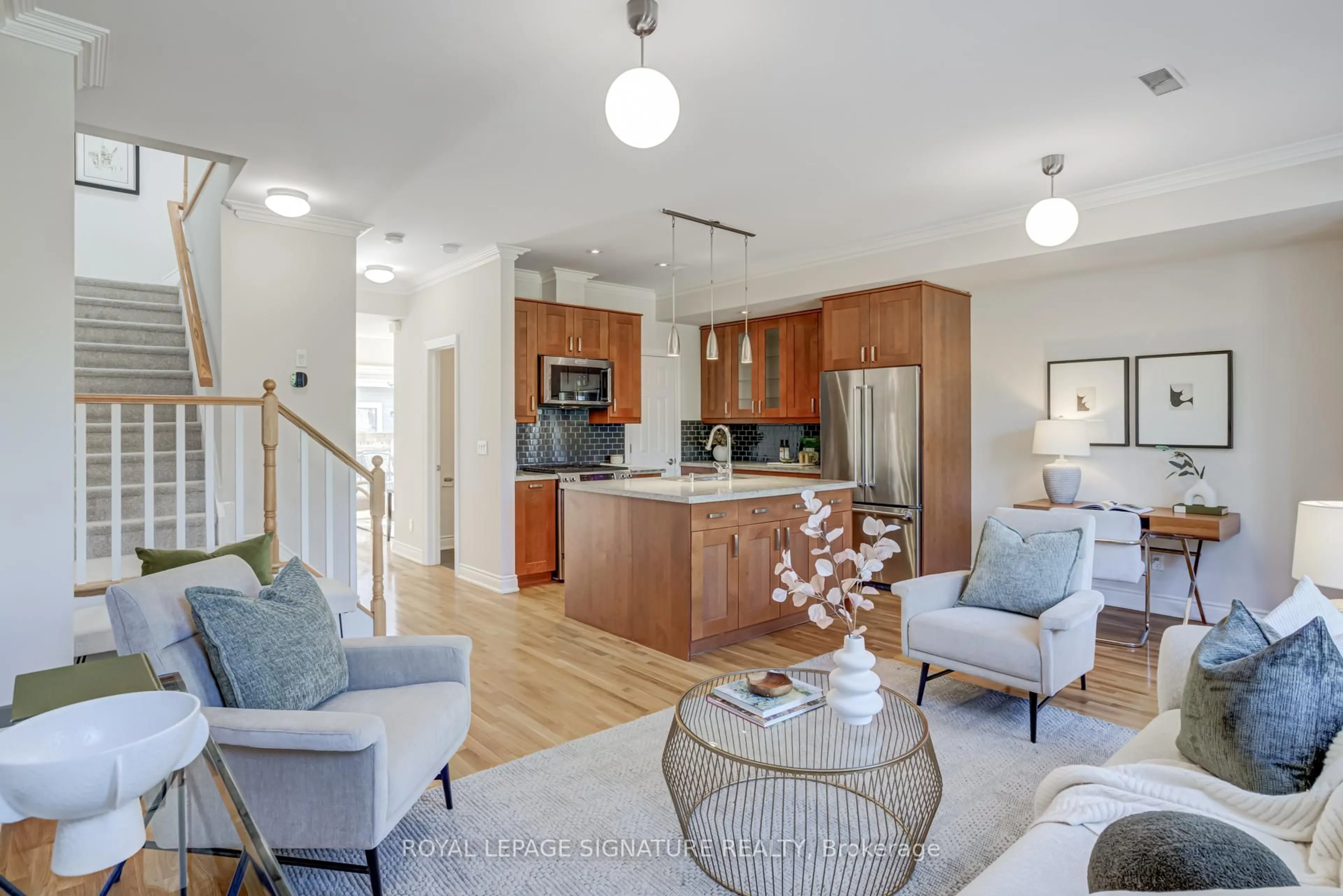 Open concept kitchen, unknown for 1015B College St, Toronto Ontario M6H 1A8
