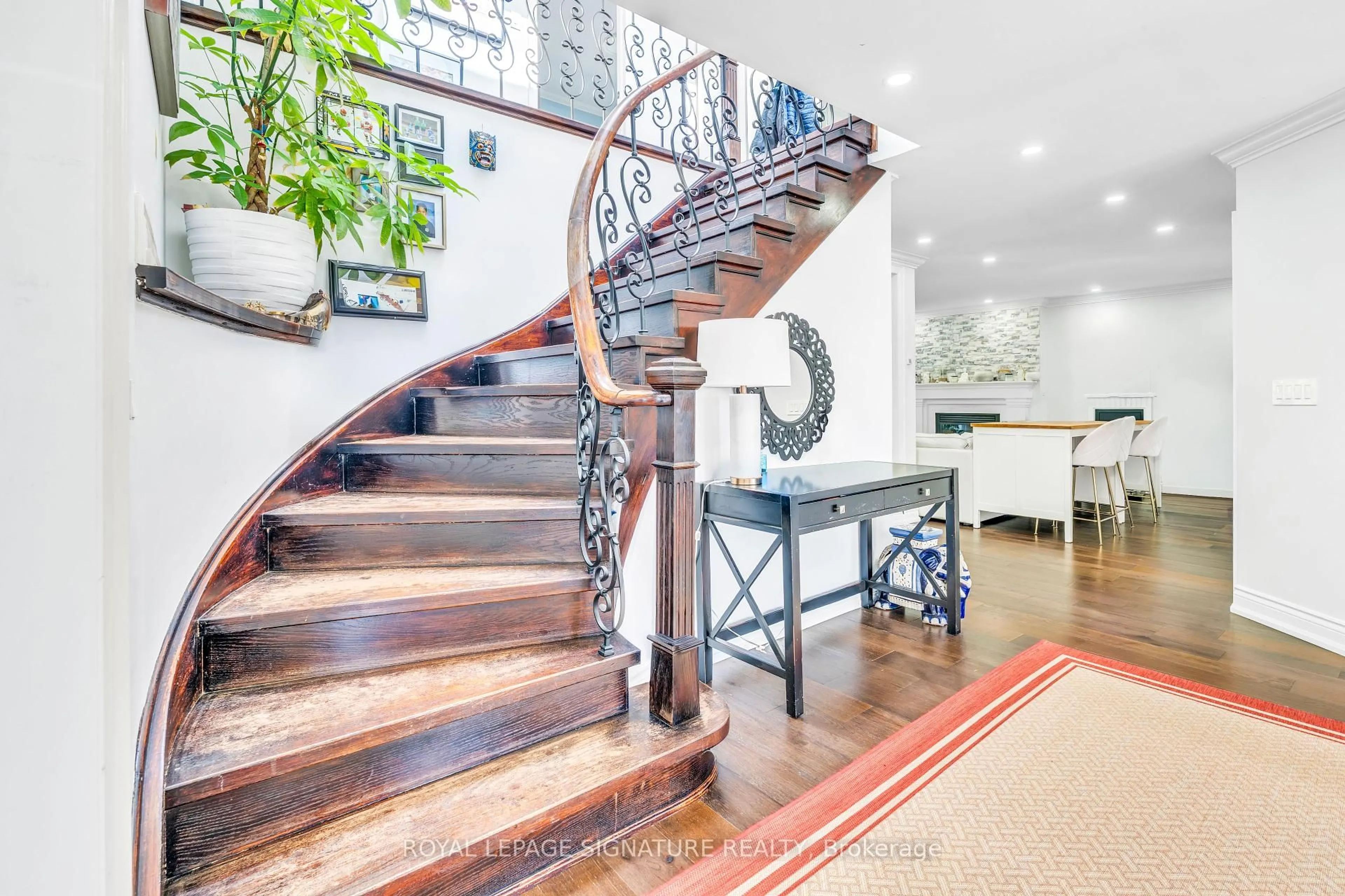Stairs for 88 Olsen Dr, Toronto Ontario M3A 3J3