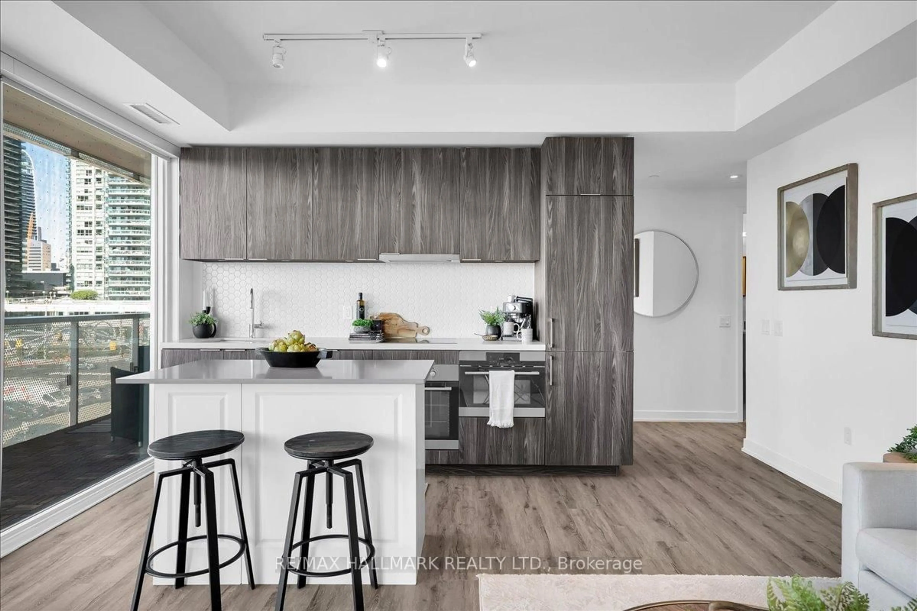 Open concept kitchen, unknown for 15 Queens Quay #311, Toronto Ontario M5E 0A4