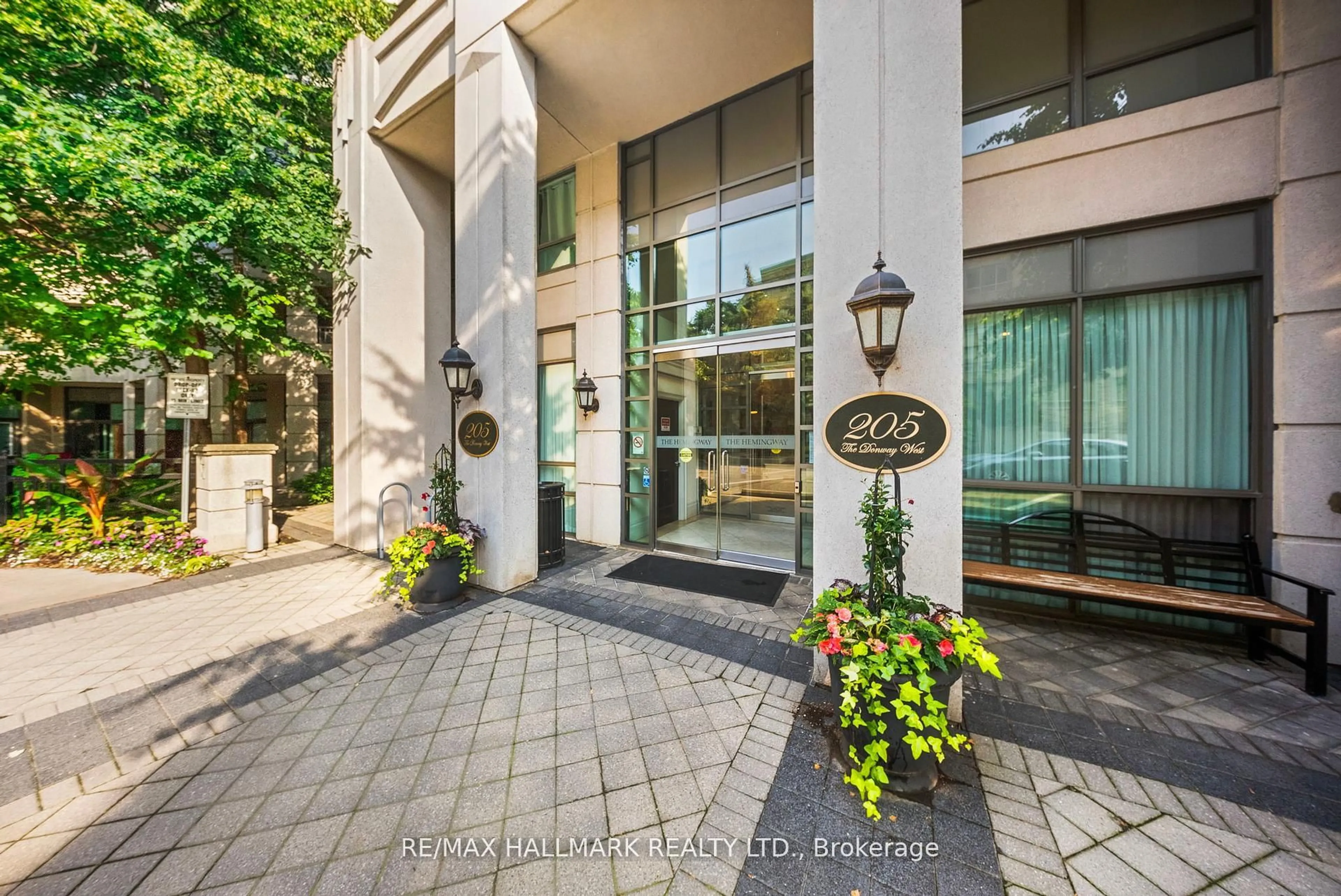 Indoor foyer for 205 The Donway #328, Toronto Ontario M3B 3S5