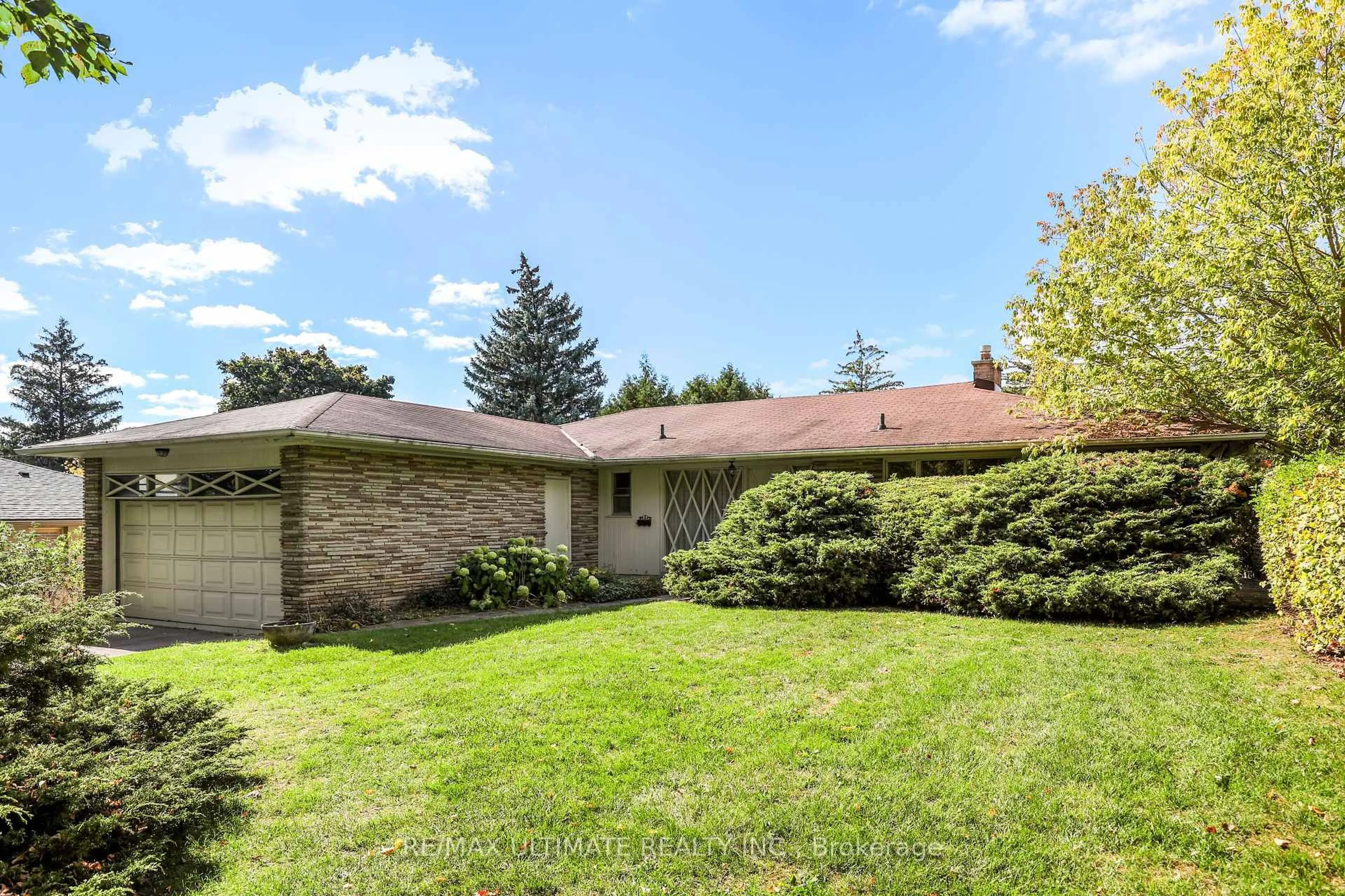 Home with brick exterior material, street for 92 Banbury Rd, Toronto Ontario M3B 2L3