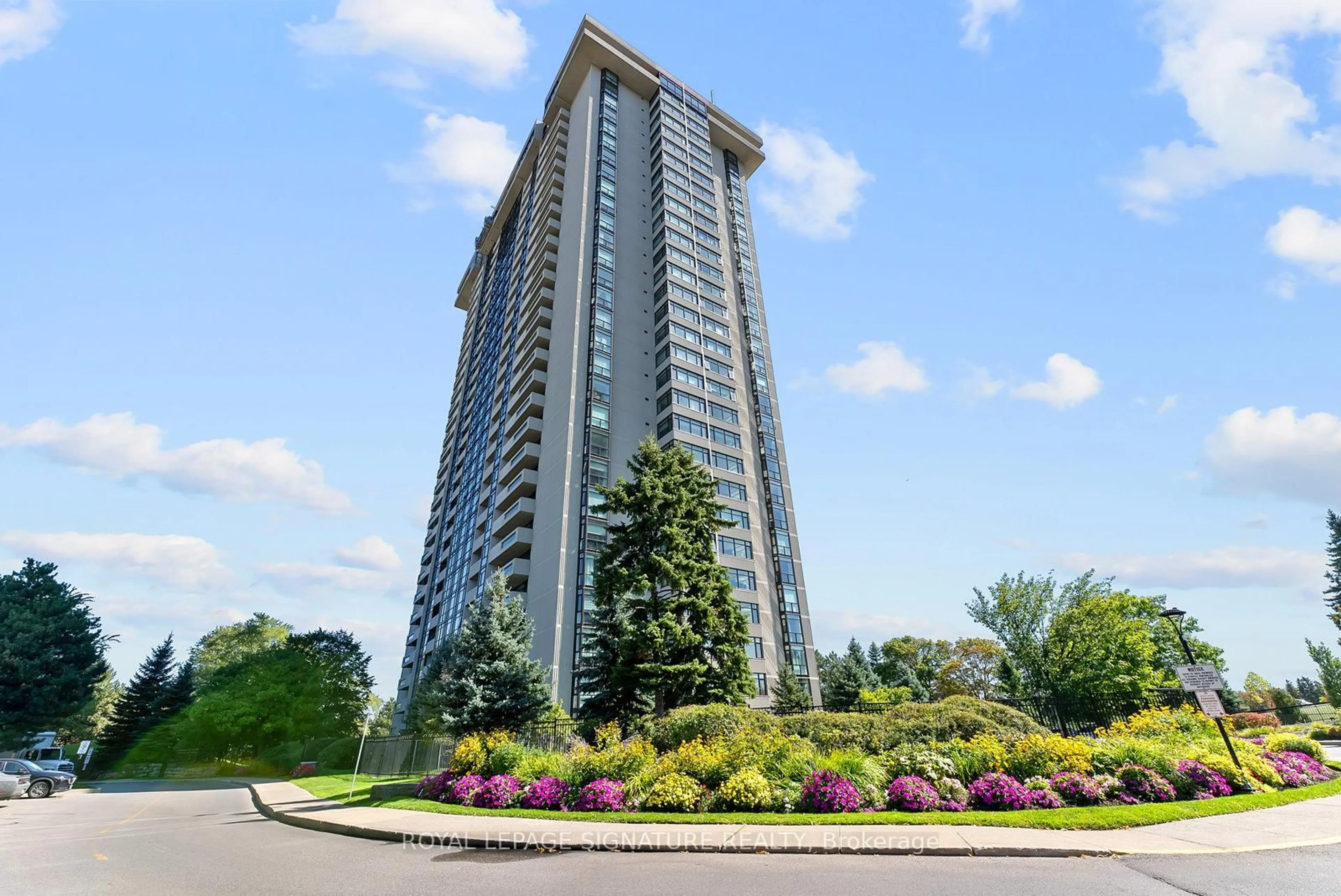 Unknown for 1555 Finch Ave #404, Toronto Ontario M2J 4X9