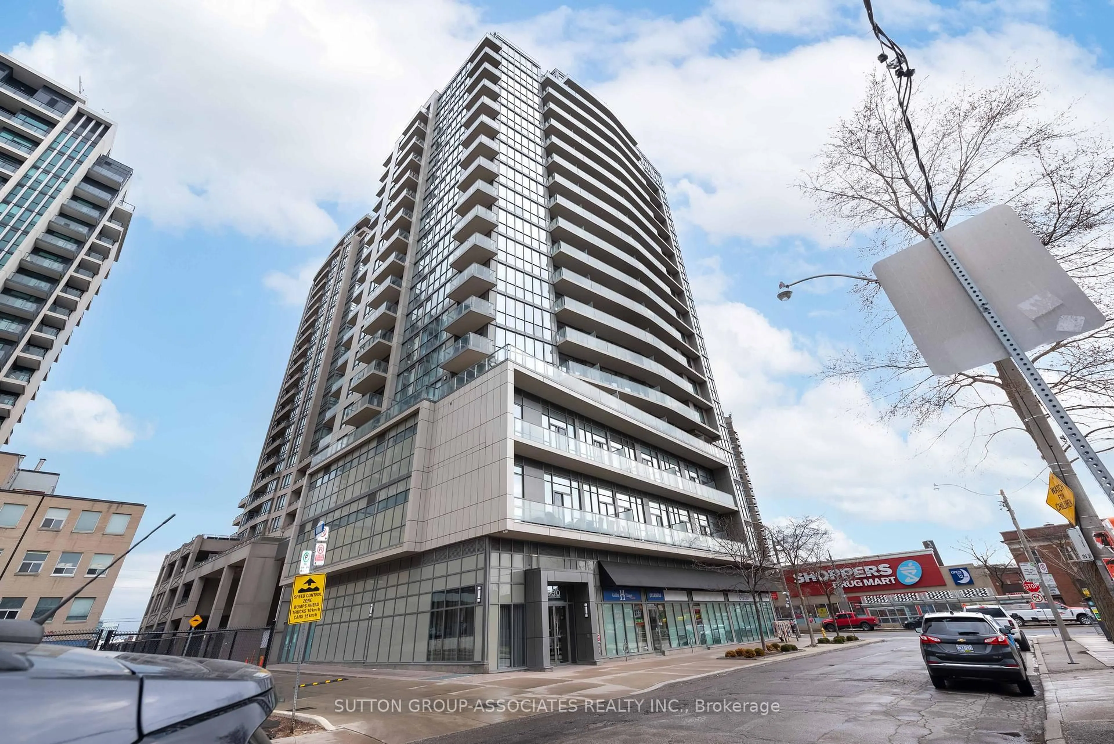 Unknown for 530 St. Clair Ave #1502, Toronto Ontario M6C 0A2