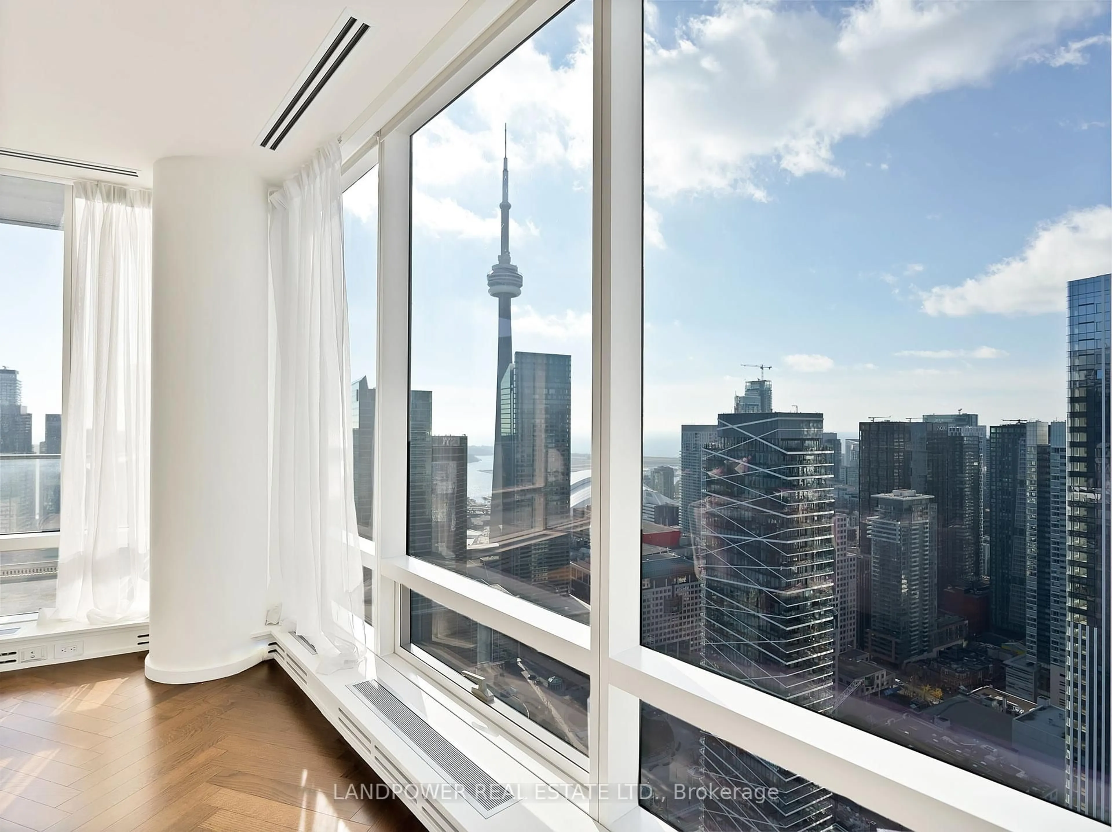 A pic of a room for 180 University Ave #5101, Toronto Ontario M5H 0A2