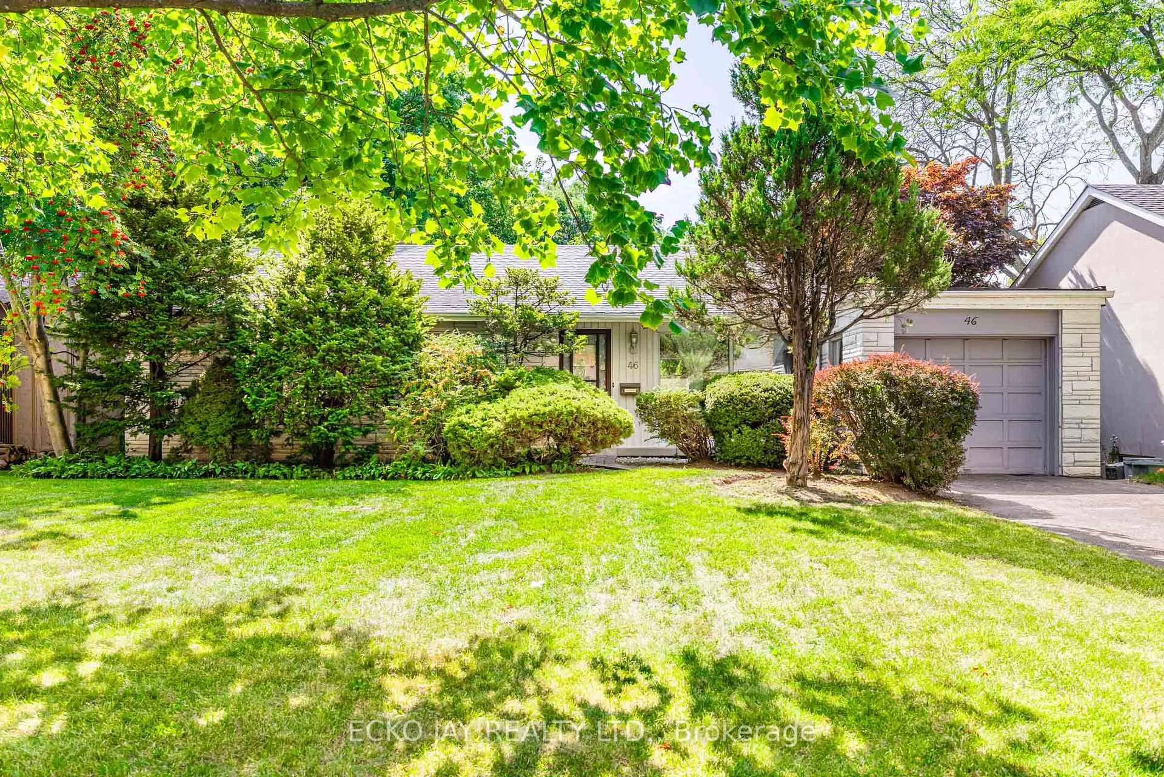 Patio, street for 46 Wallingford Rd, Toronto Ontario M3A 2T9