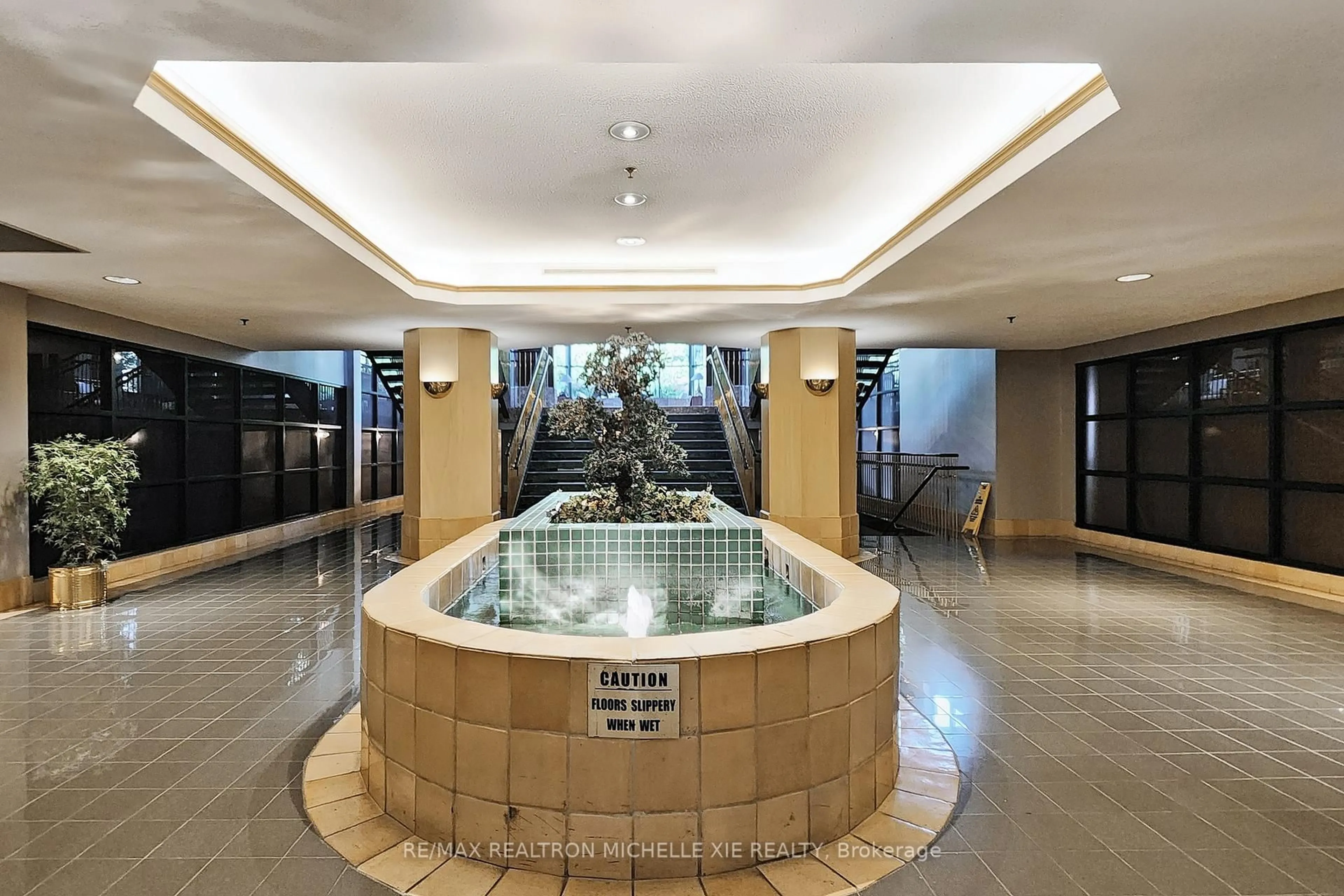 Lobby for 1200 Don Mills Rd #101, Toronto Ontario M3B 3N8