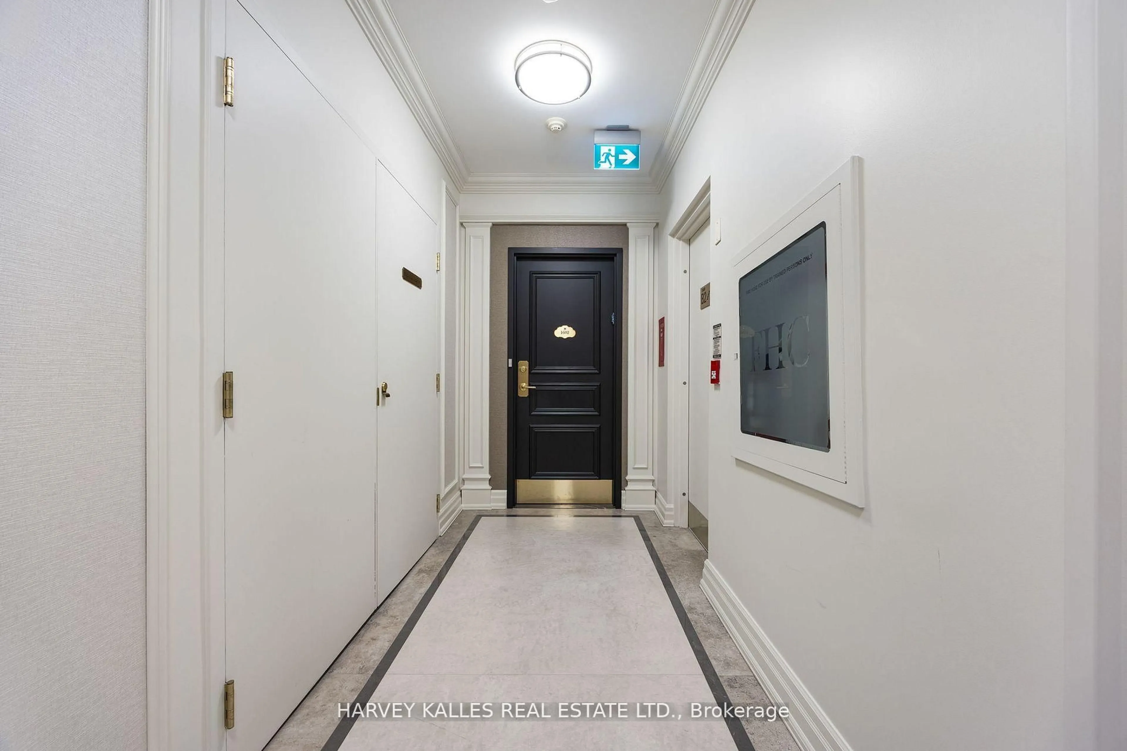 Indoor foyer for 660 Sheppard Ave #1602B, Toronto Ontario M2K 3E5