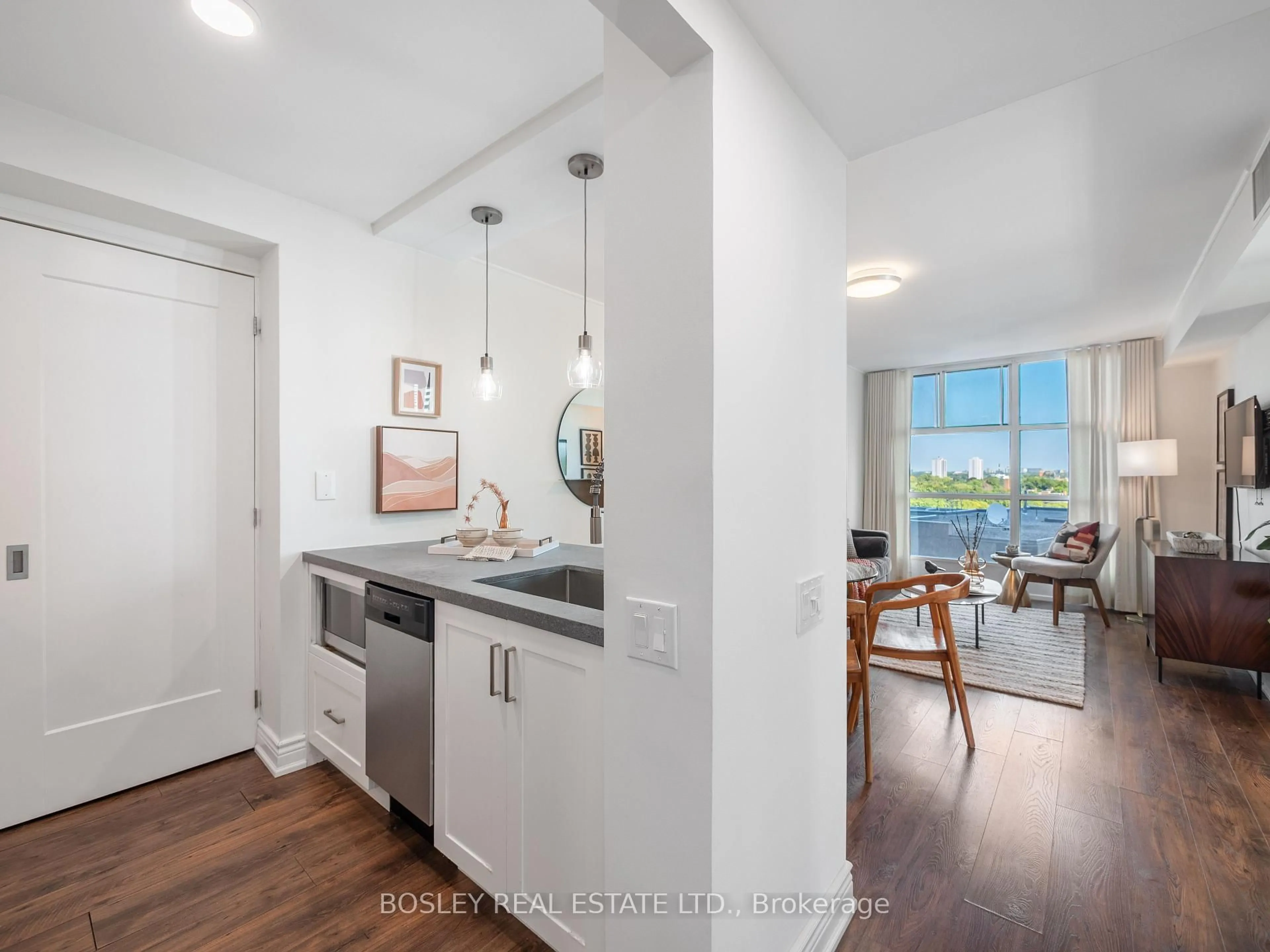 Open concept kitchen, unknown for 409 Bloor St #903, Toronto Ontario M4W 3T2