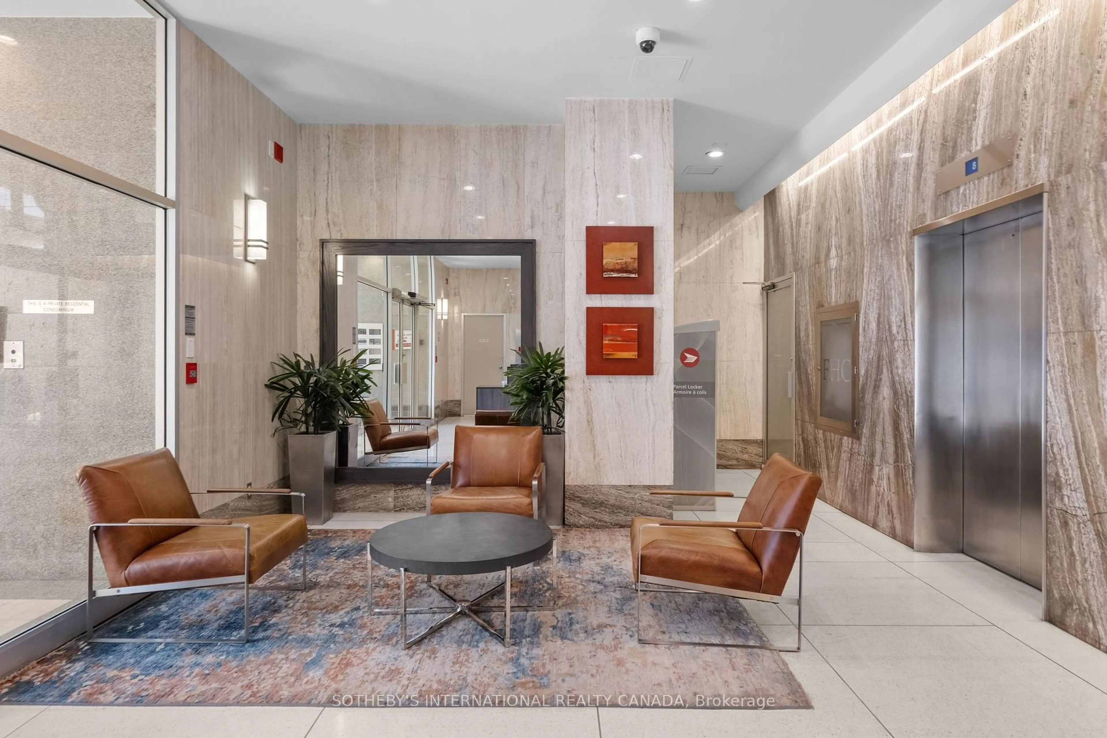 Lobby for 1901 Yonge St #502, Toronto Ontario M4S 1Y6