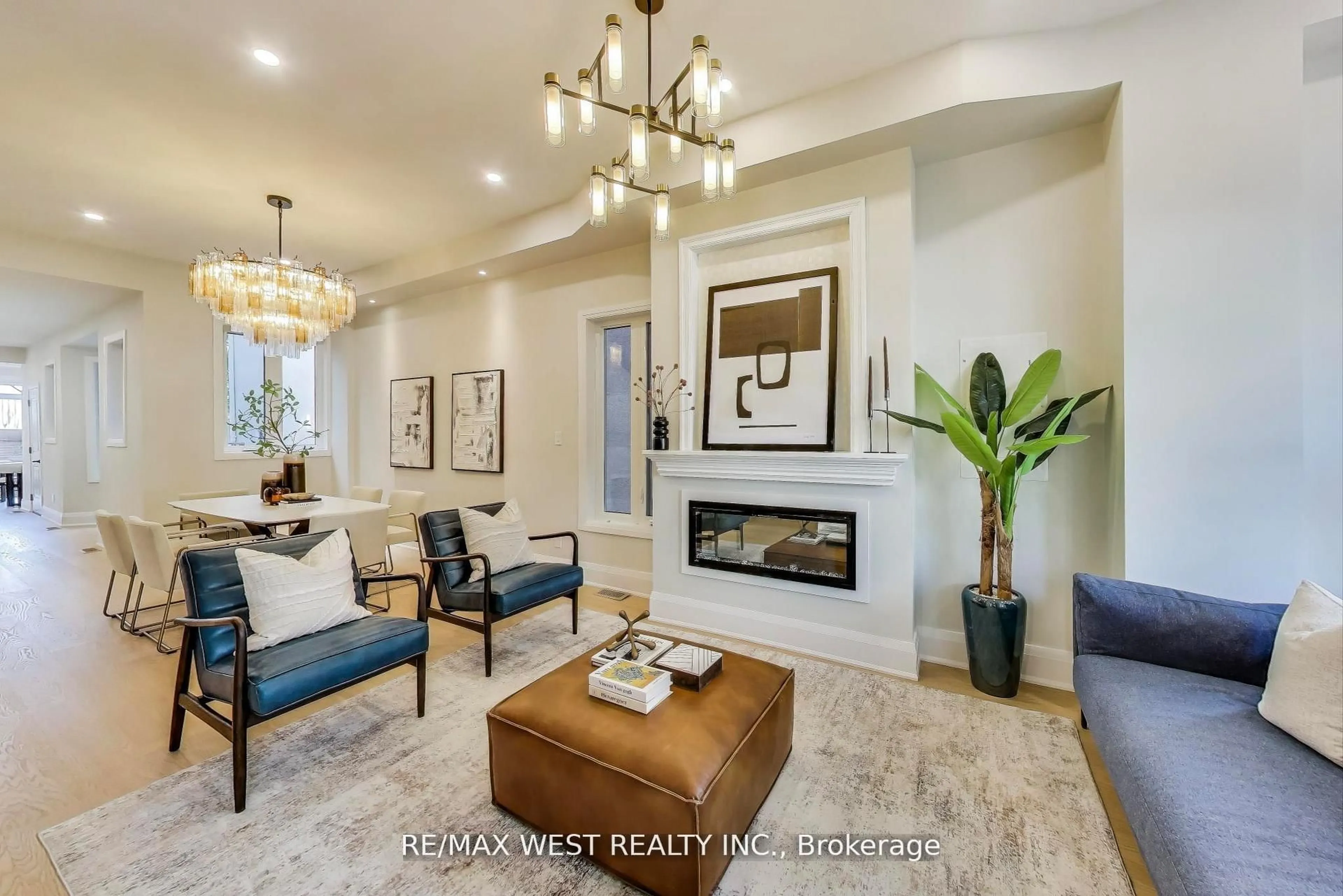 Living room with furniture, unknown for 21 Rolyat St, Toronto Ontario M6J 1S5