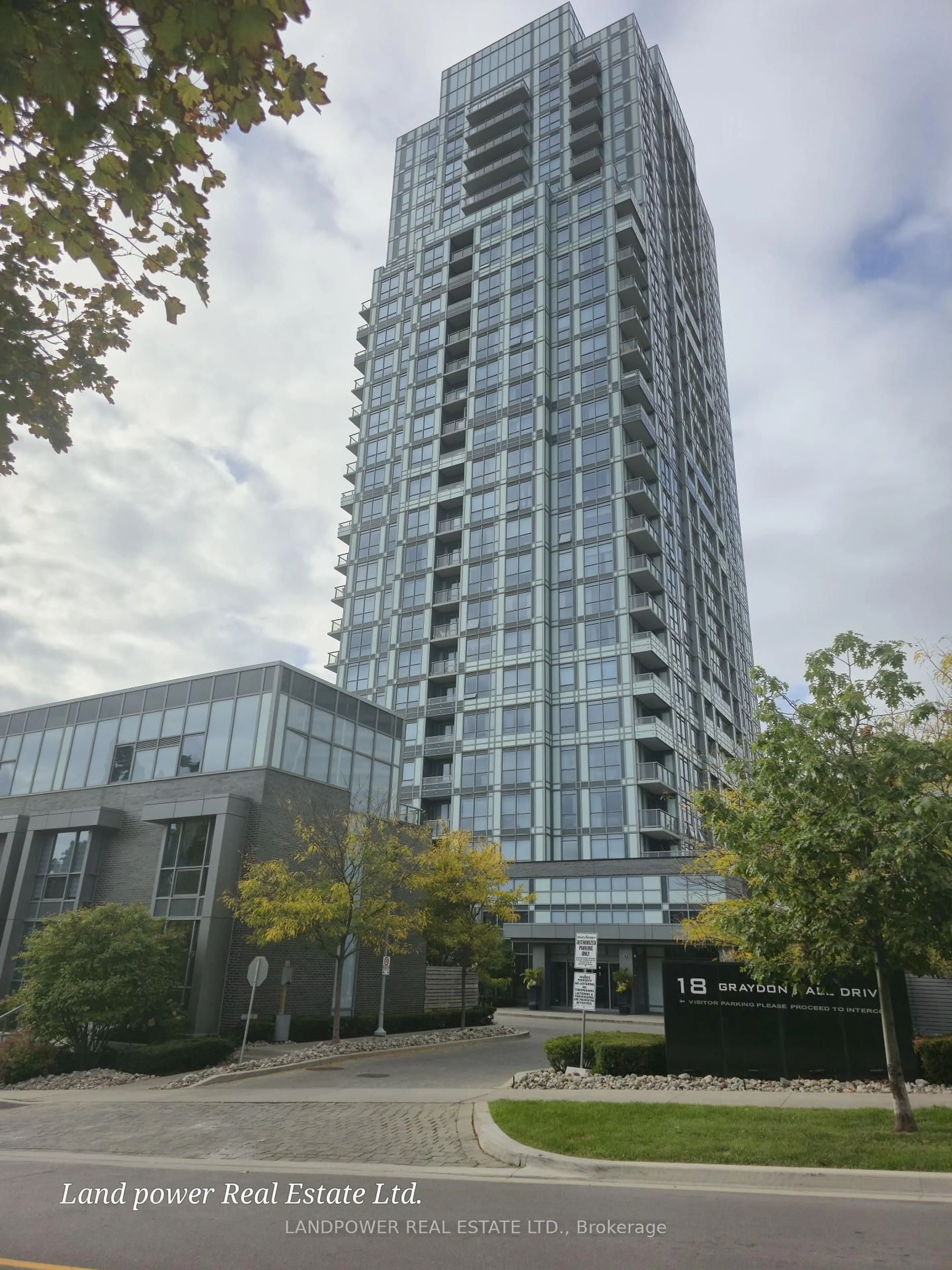 Indoor foyer for 18 Graydon Hall Dr #407, Toronto Ontario M3A 0A4