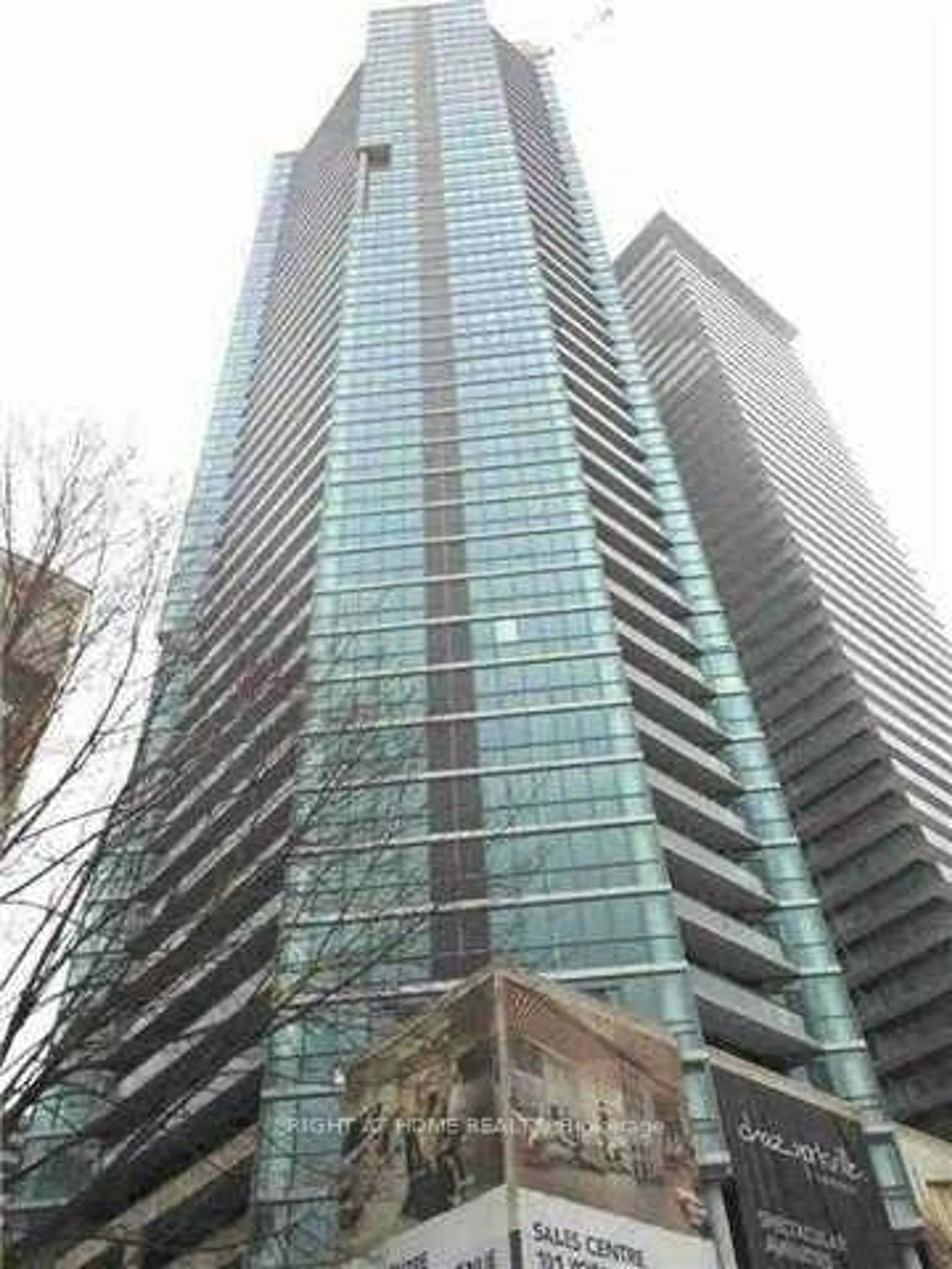 Unknown for 45 Charles St #5011, Toronto Ontario M4Y 0B8