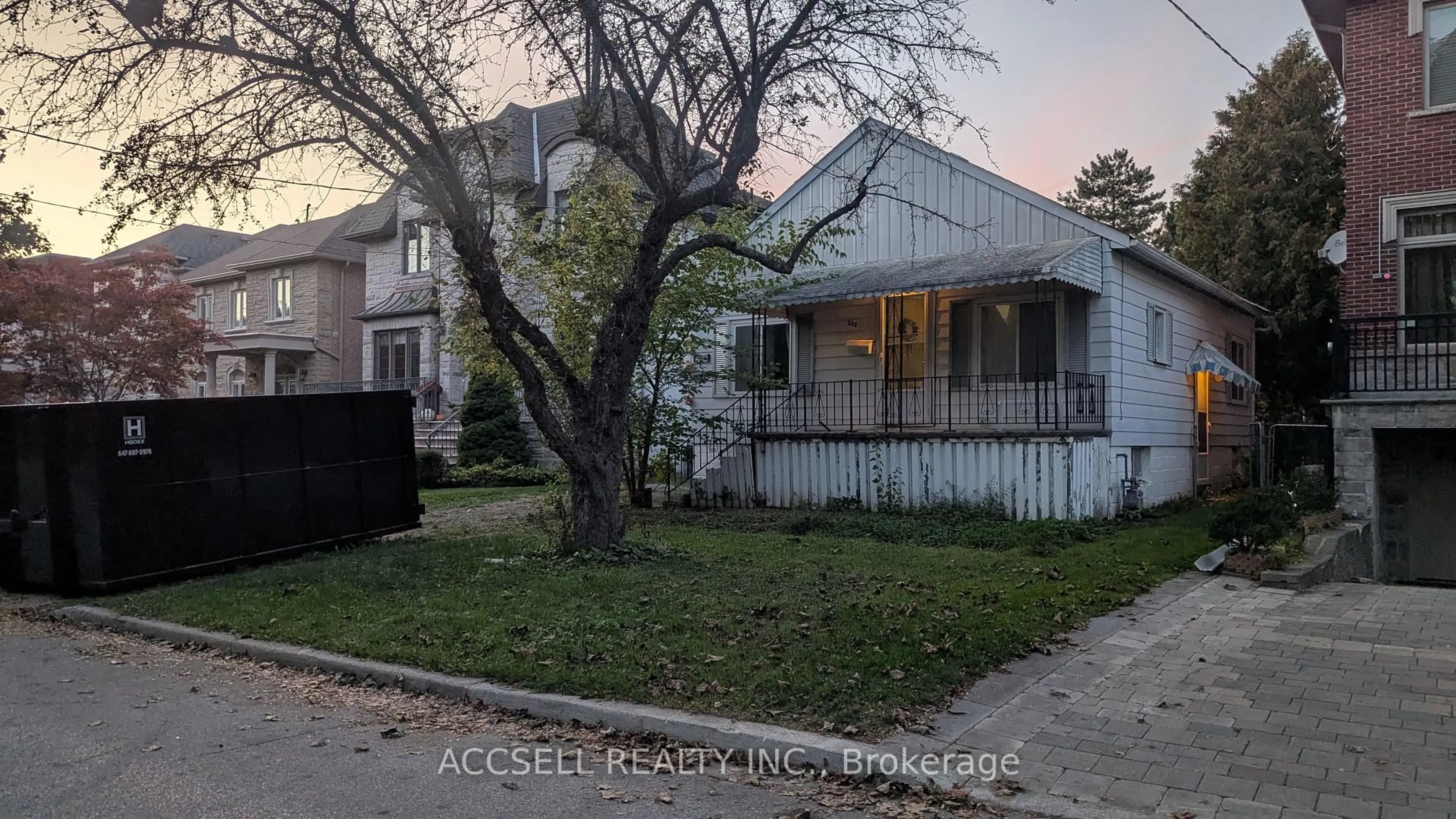 Unknown for 228 Byng Ave, Toronto Ontario M2N 4L1
