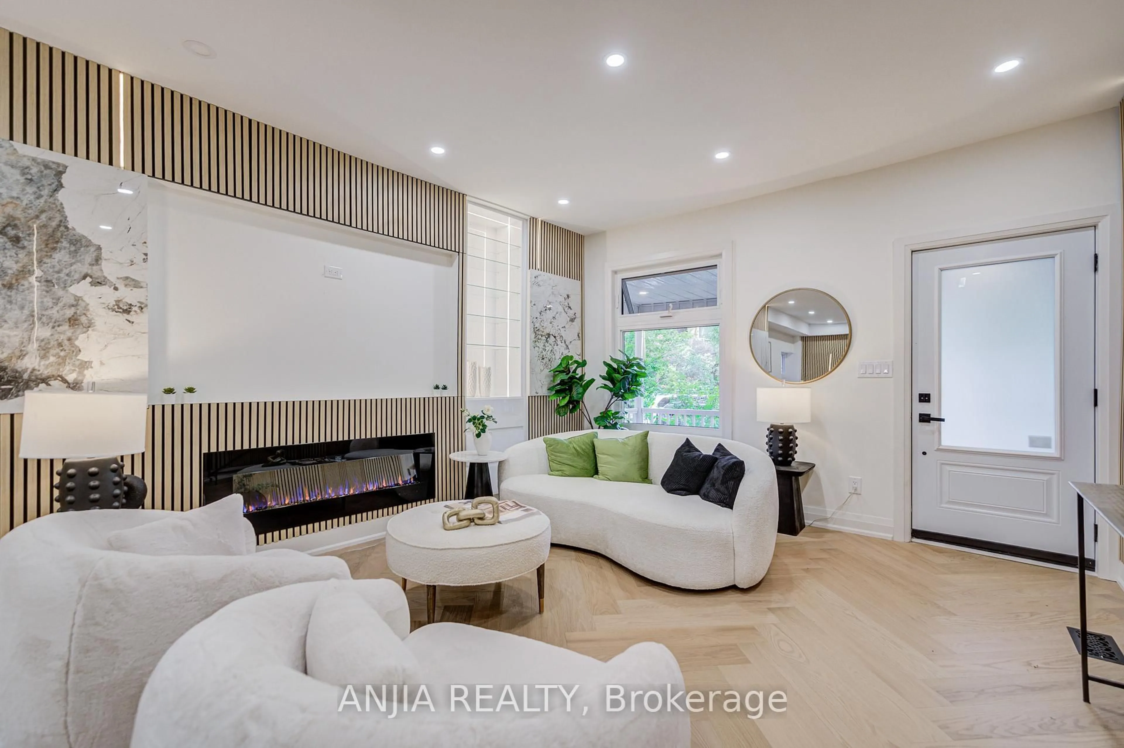 Living room with furniture, unknown for 126 Grace St, Toronto Ontario M6J 2S2