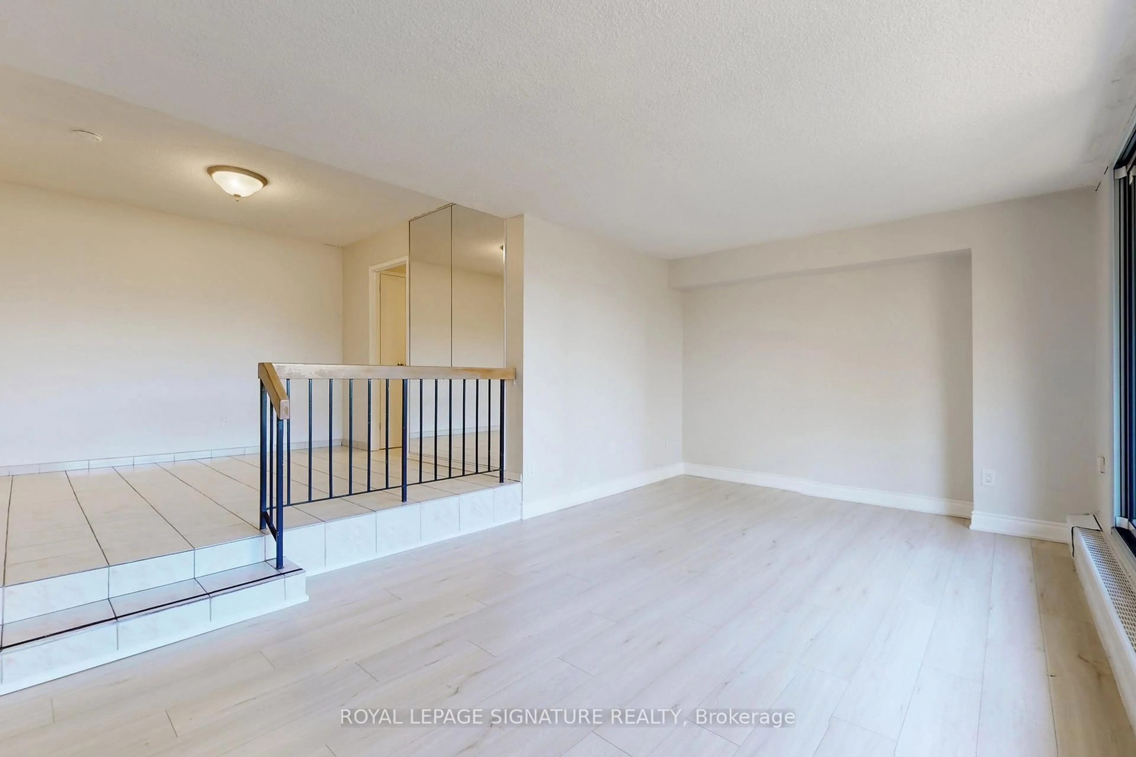 Unknown for 1338 York Mills Rd #307, Toronto Ontario M3A 3M3