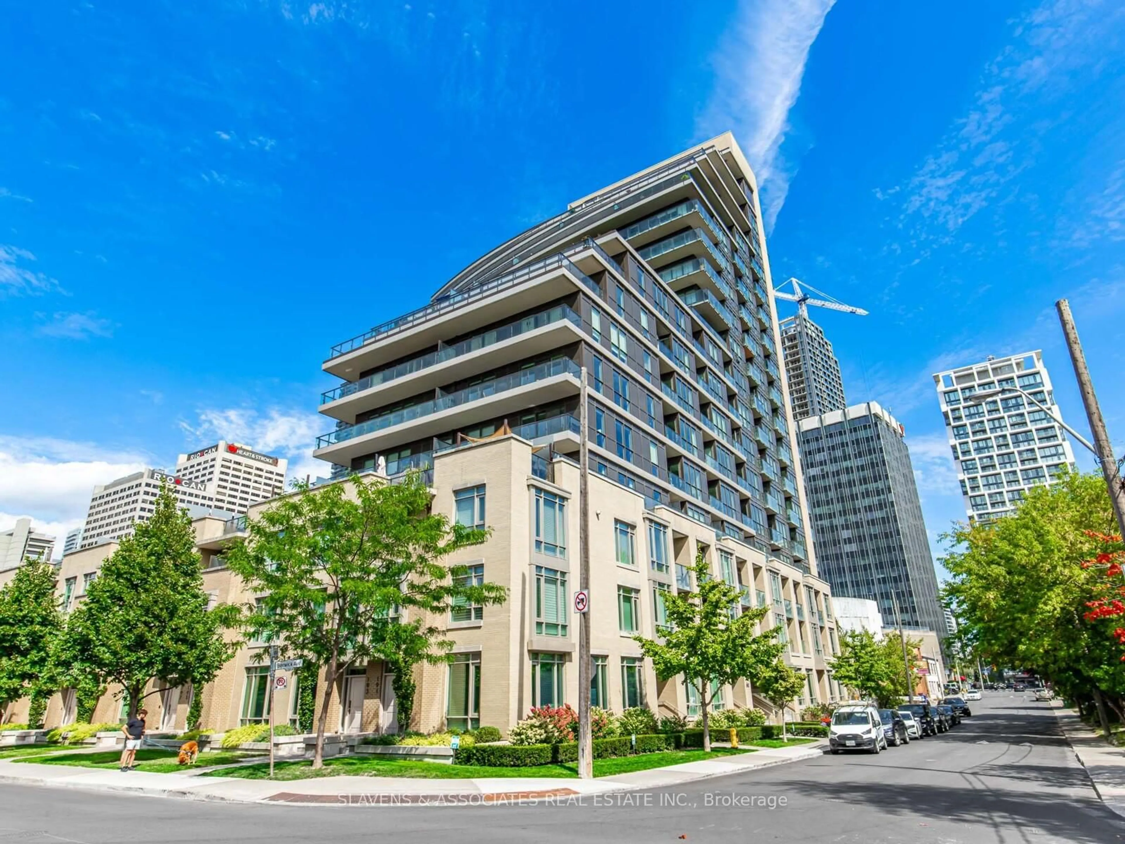Patio, unknown for 60 Berwick Ave #LPH01, Toronto Ontario M5P 0A3