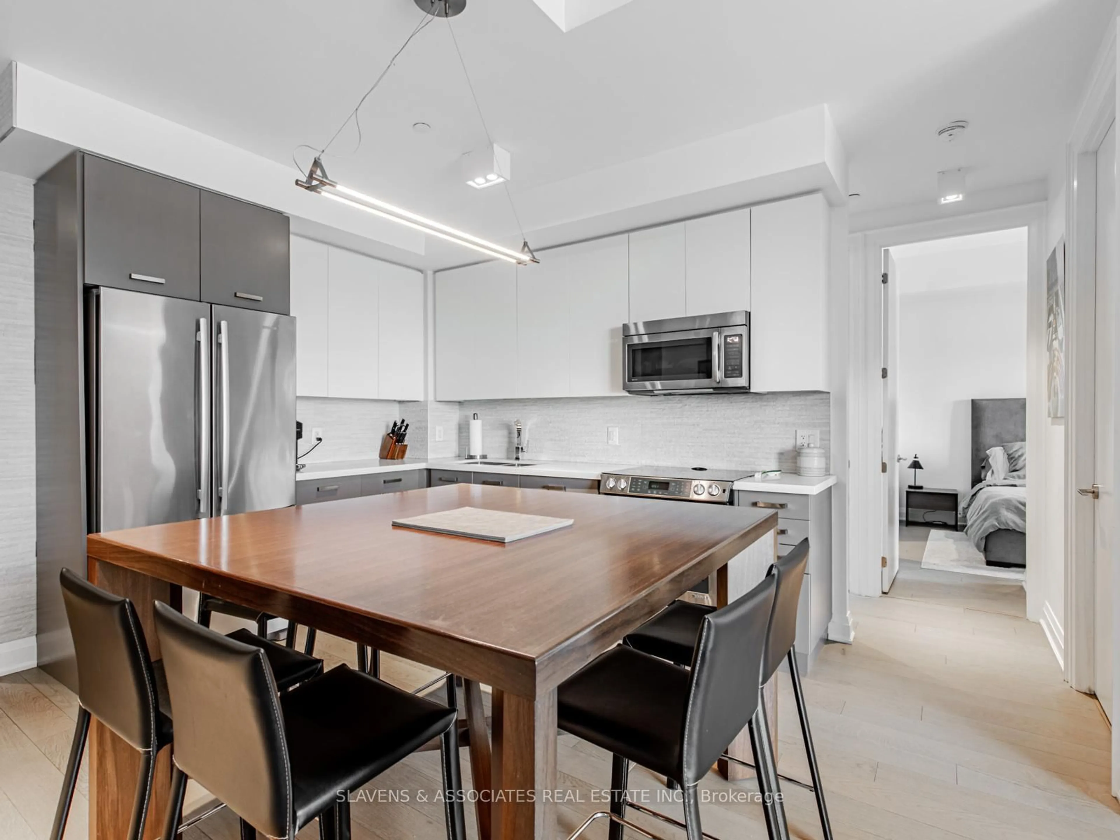 Open concept kitchen, ceramic/tile floor for 60 Berwick Ave #LPH01, Toronto Ontario M5P 0A3