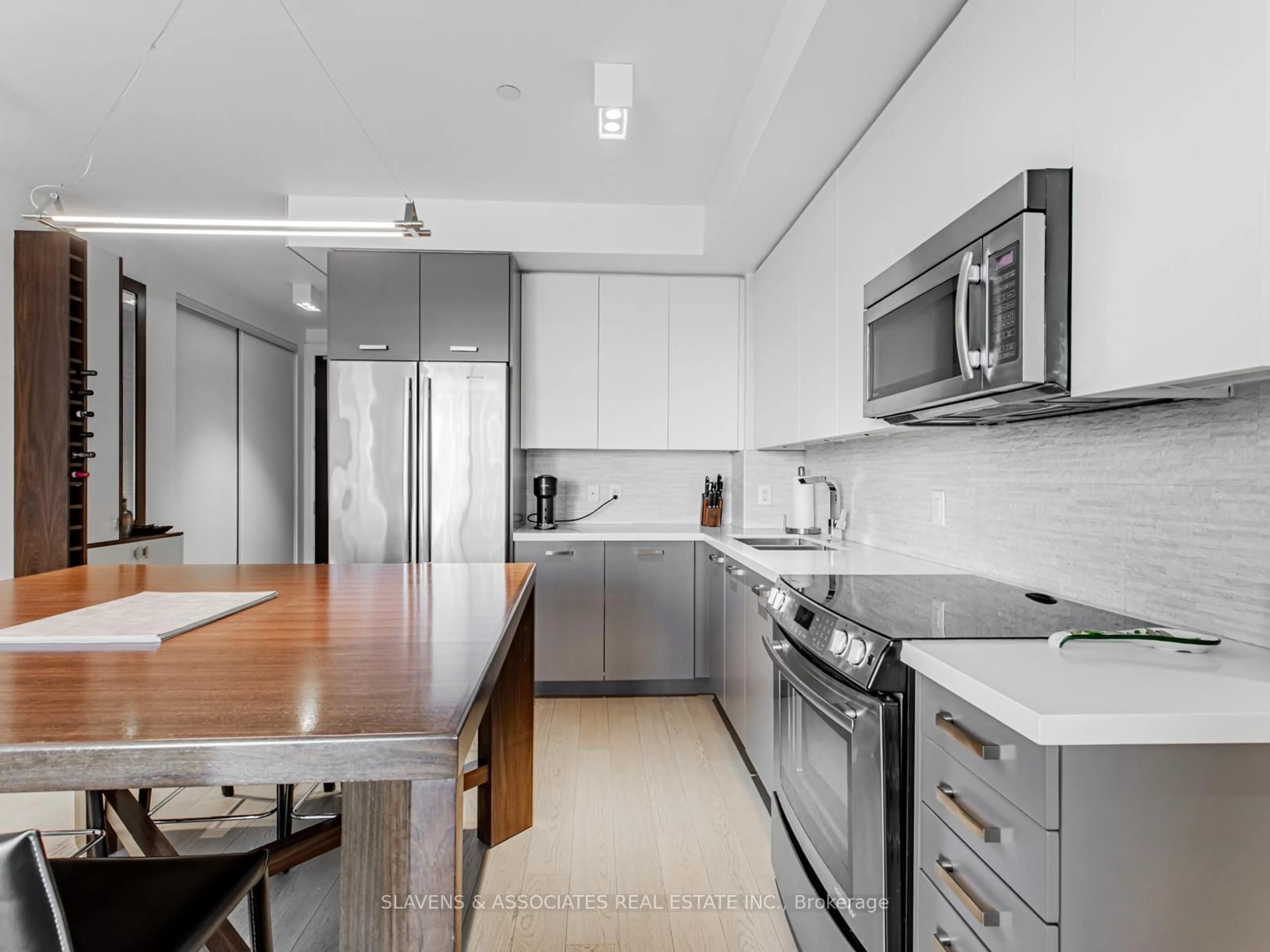 Unknown for 60 Berwick Ave #LPH01, Toronto Ontario M5P 0A3