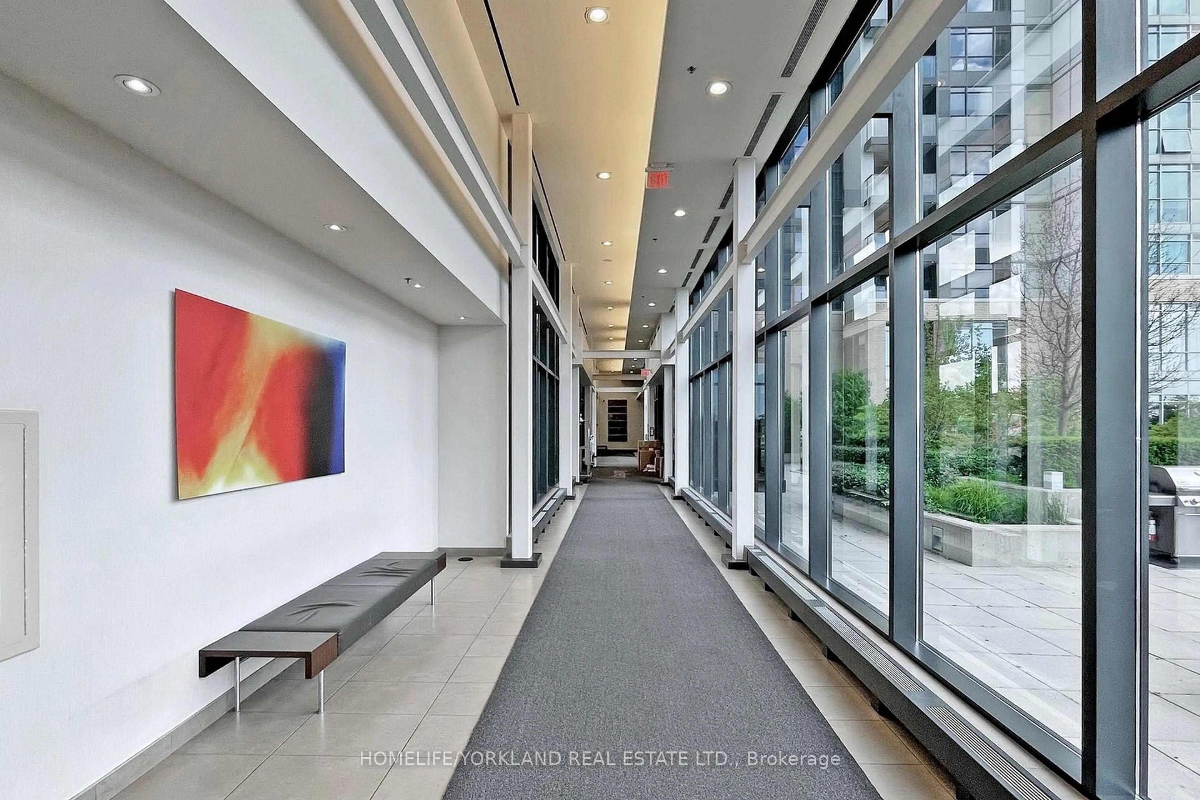 Indoor foyer for 33 Singer Crt #2912, Toronto Ontario M2K 0B4