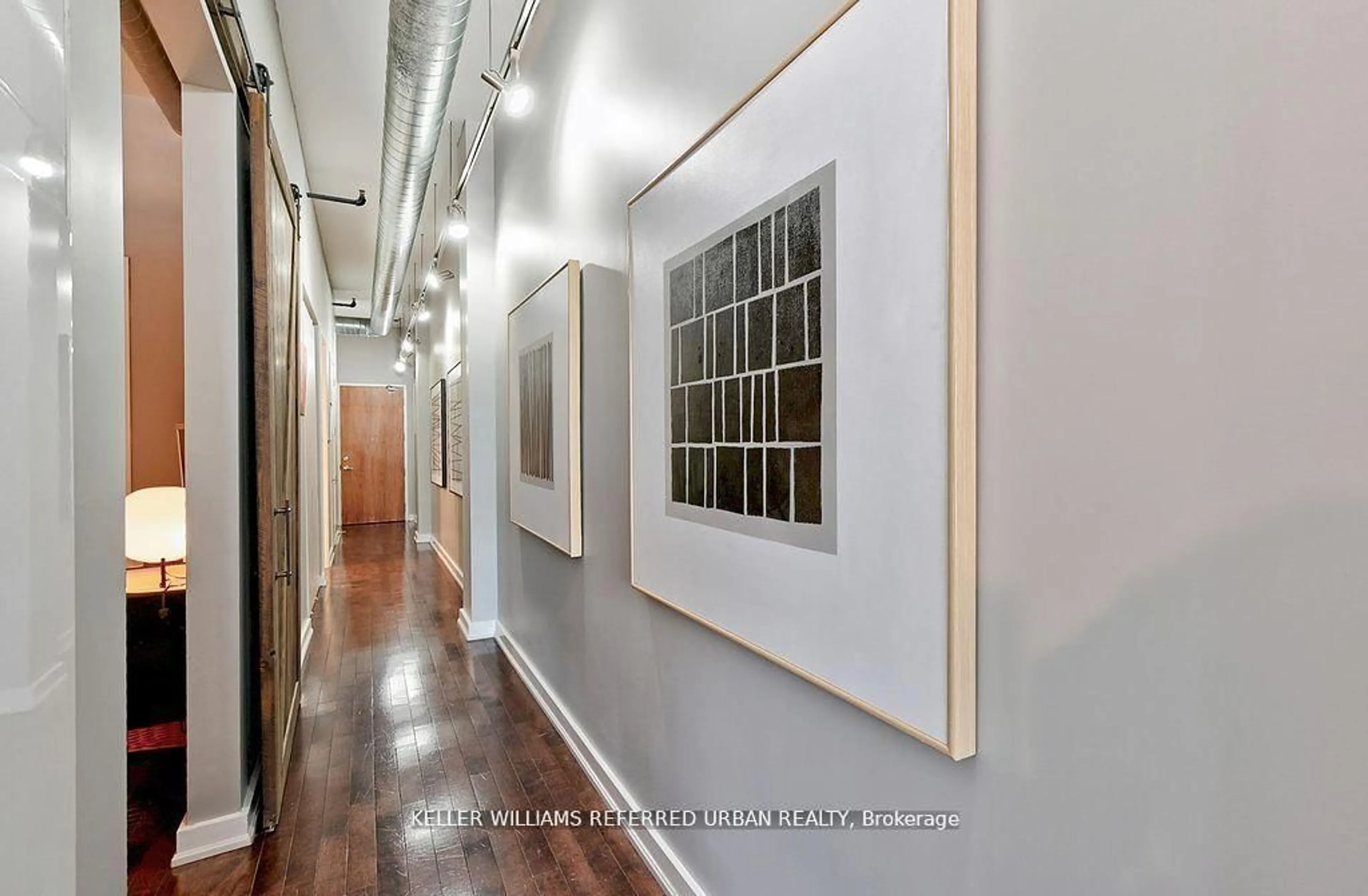 Indoor foyer for 43 Hanna Ave #608, Toronto Ontario M6K 1X1