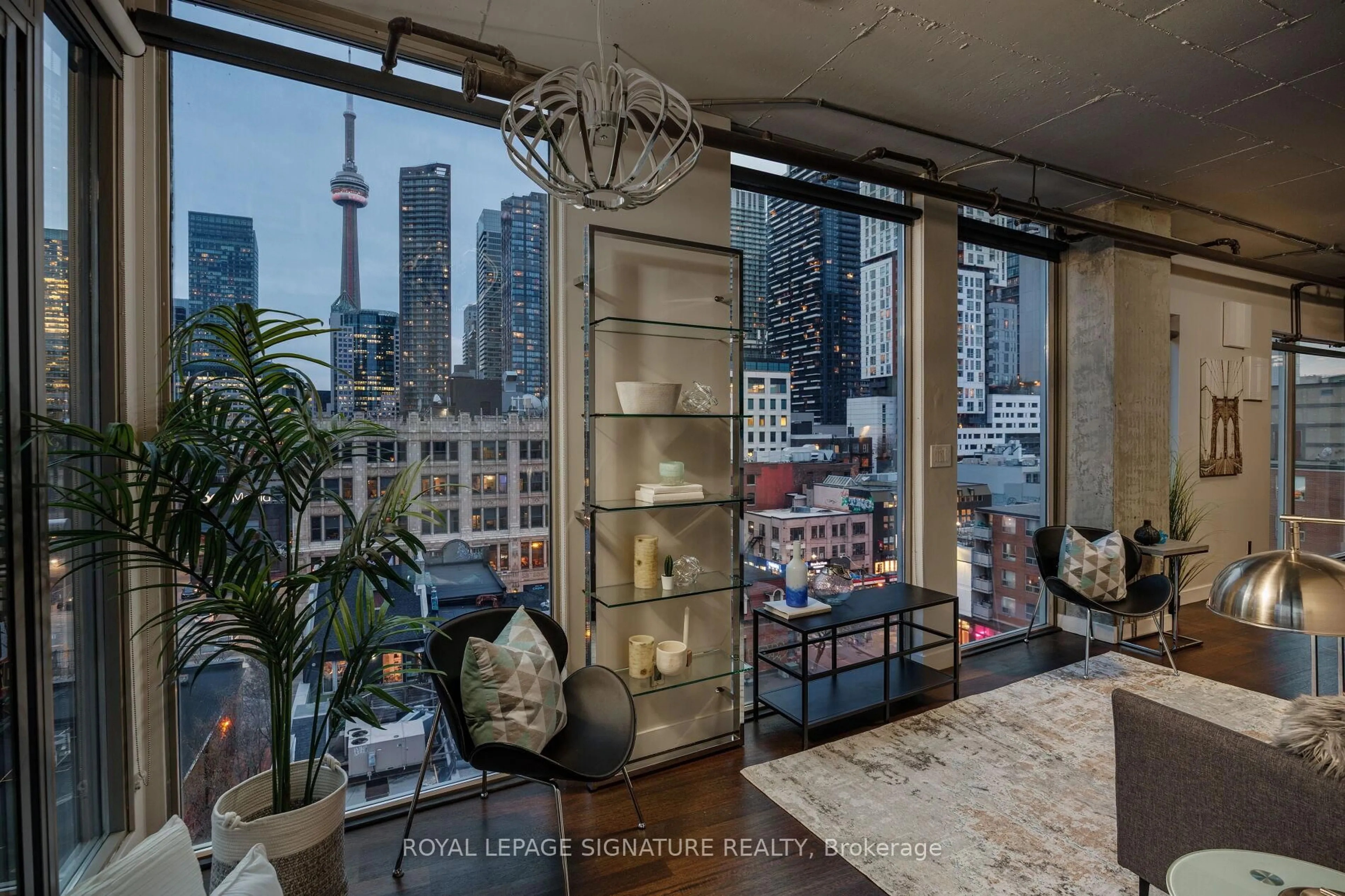 Unknown for 169 John St #801, Toronto Ontario M5T 1X3